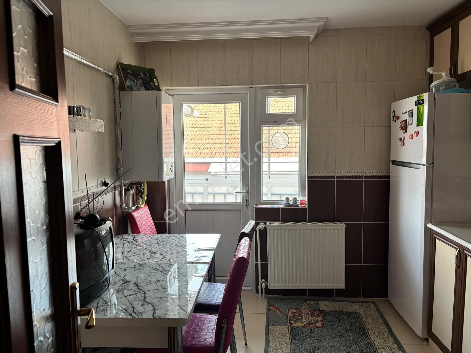 Maraşal Çakmak Mah Lale Durağı Yakınında Kiralık 3+1 Daire - Görsel 24