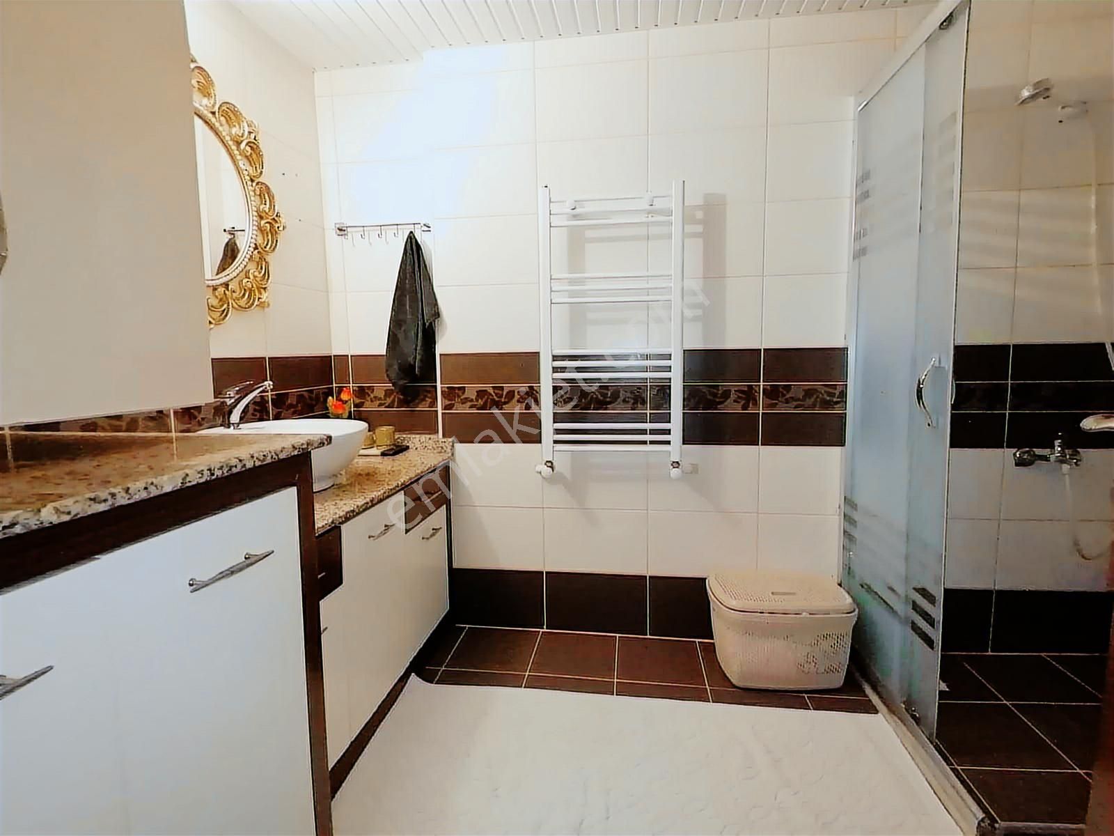 Medline Karşısı Havuzlu Sitede Sapasağlam Geniş Oturum!! - Görsel 31