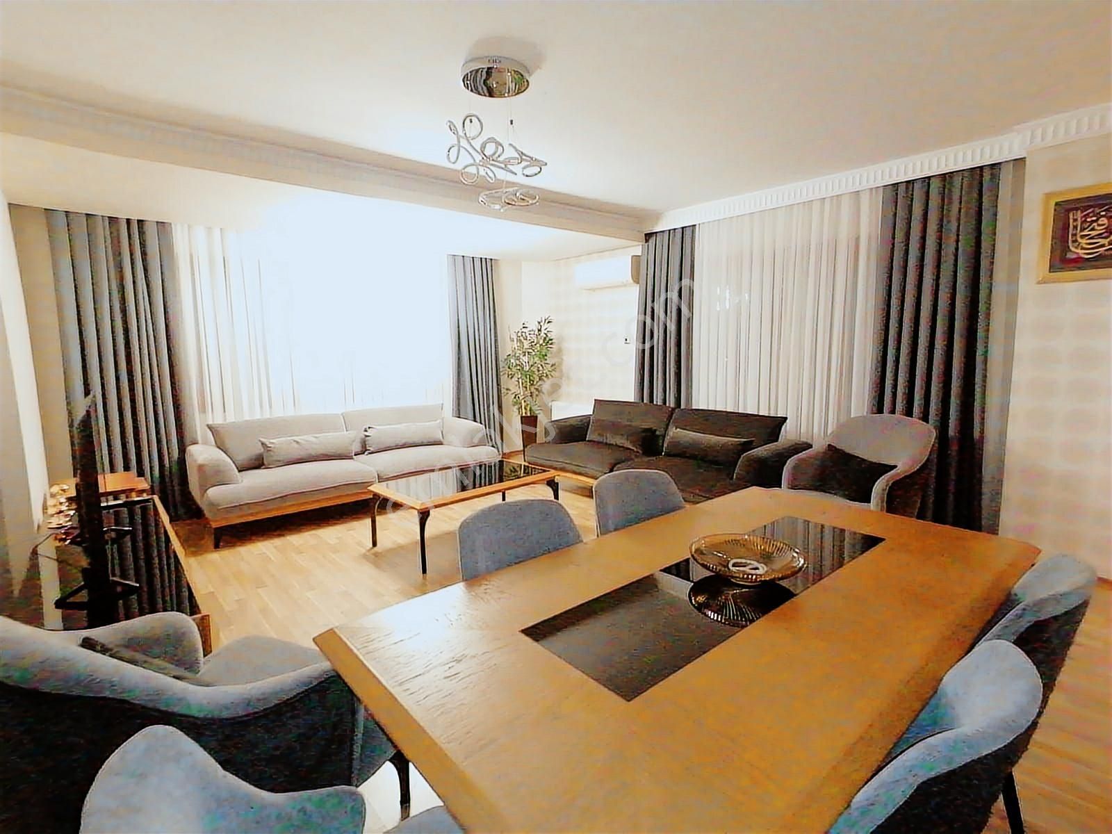 Medline Karşısı Havuzlu Sitede Sapasağlam Geniş Oturum!!