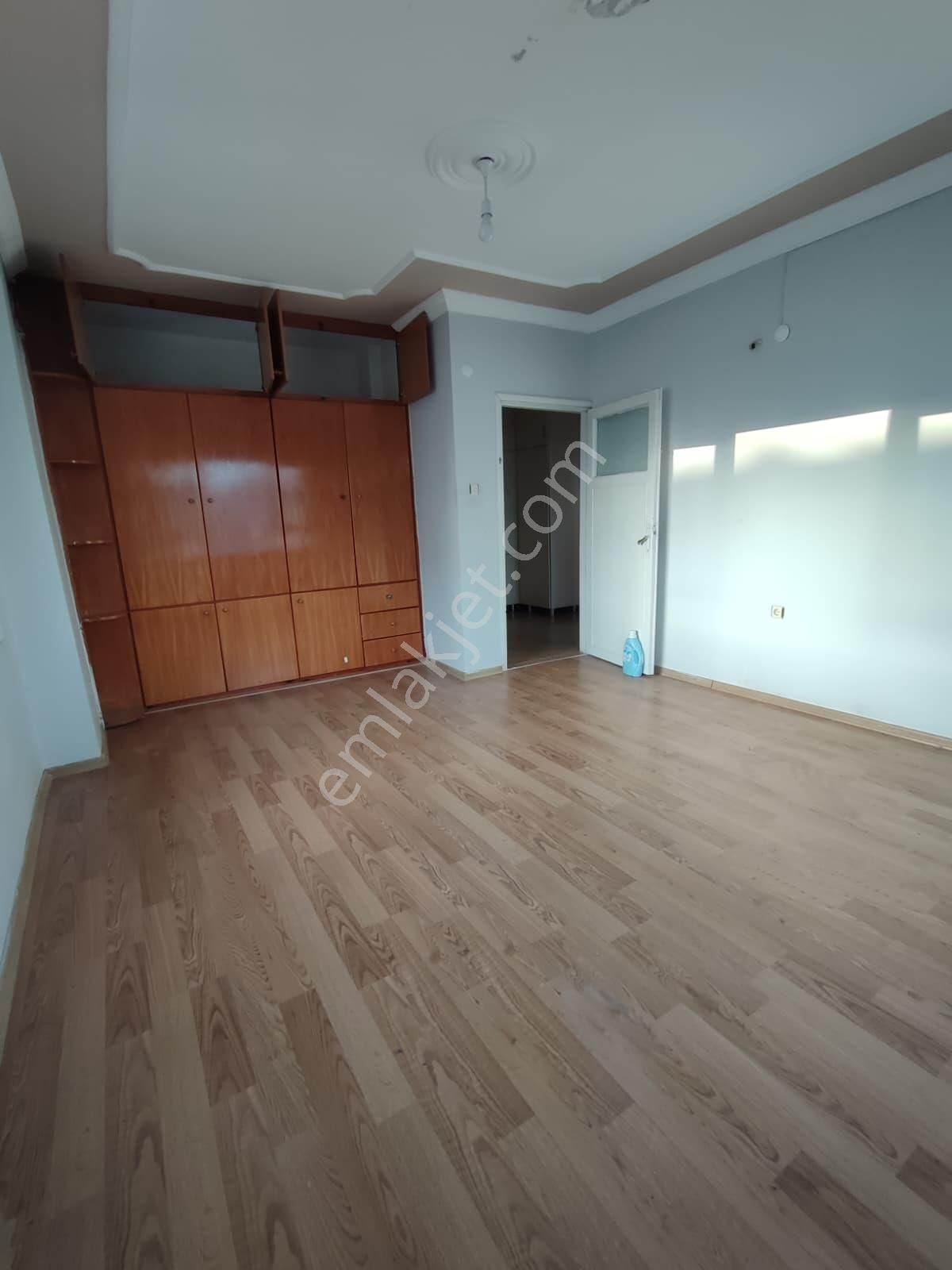 3+1 Geniş Aşşağı Alatada Kiralık Daire - Görsel 2