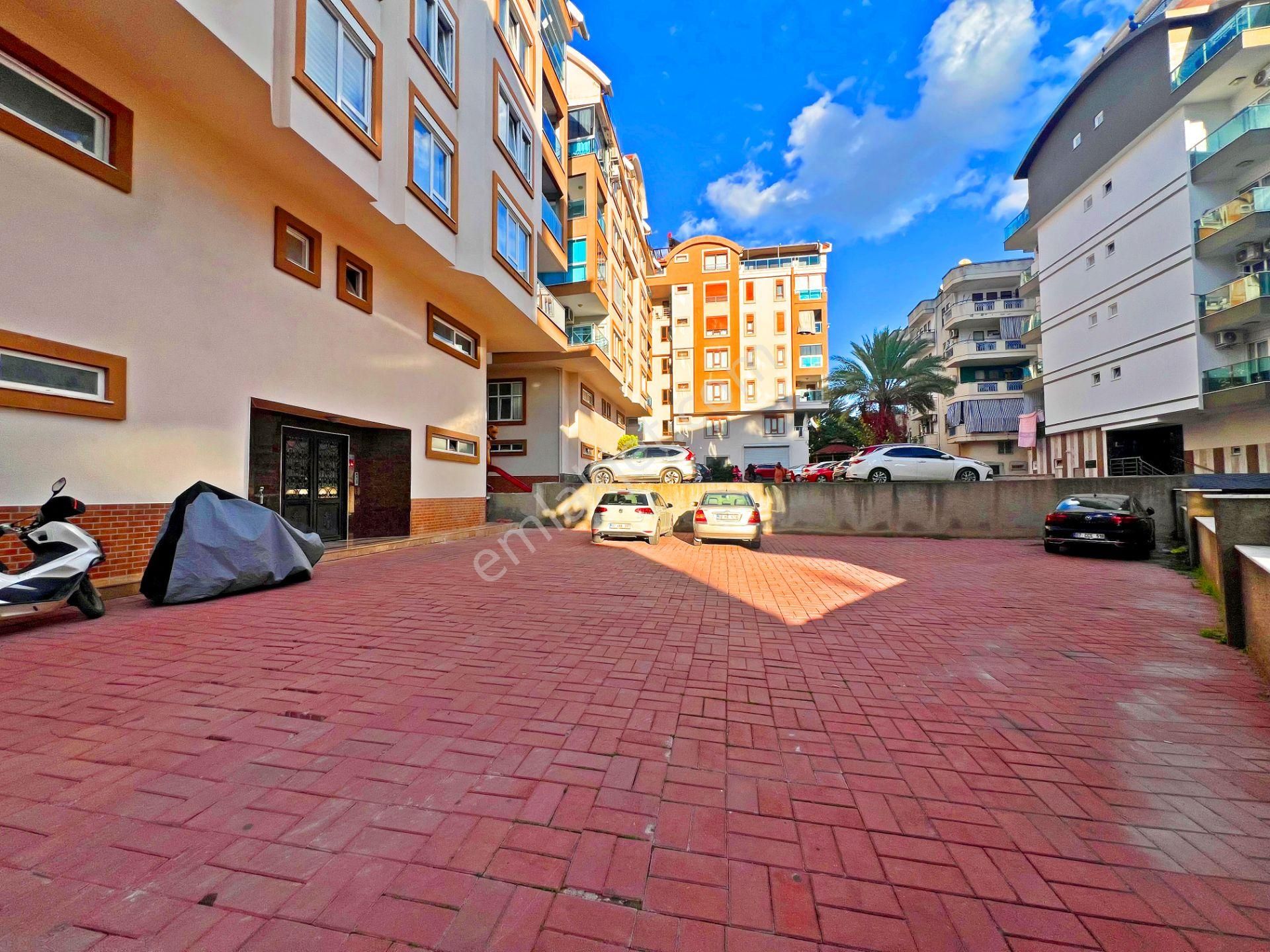 Alanya Cikcillide Satılık 3+1 Ayrı Mutfak Asansörlü Geniş Daire - Görsel 32