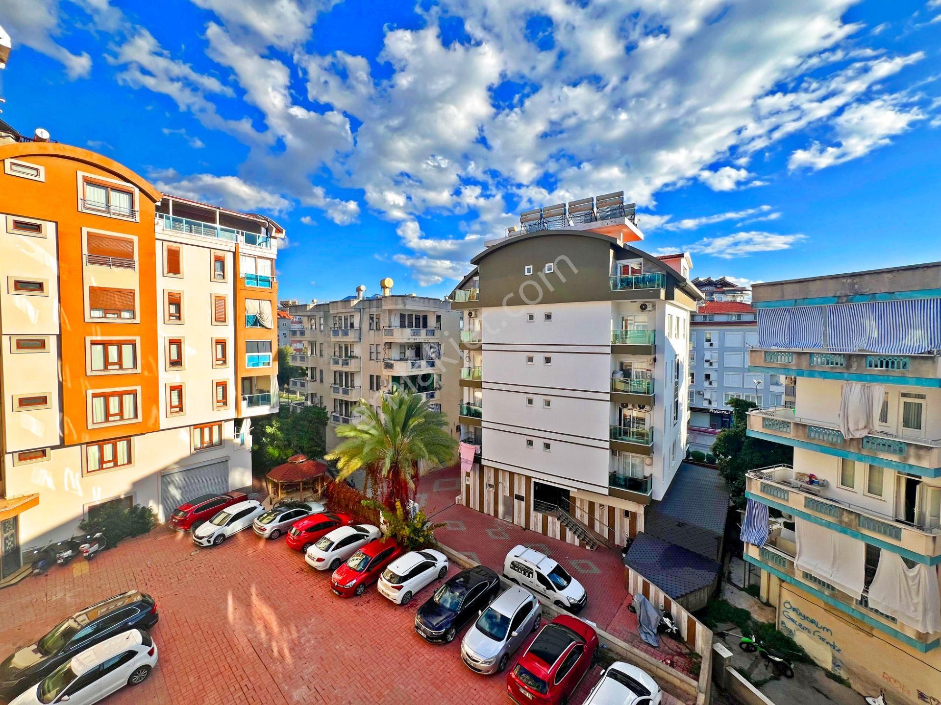 Alanya Cikcillide Satılık 3+1 Ayrı Mutfak Asansörlü Geniş Daire - Görsel 17