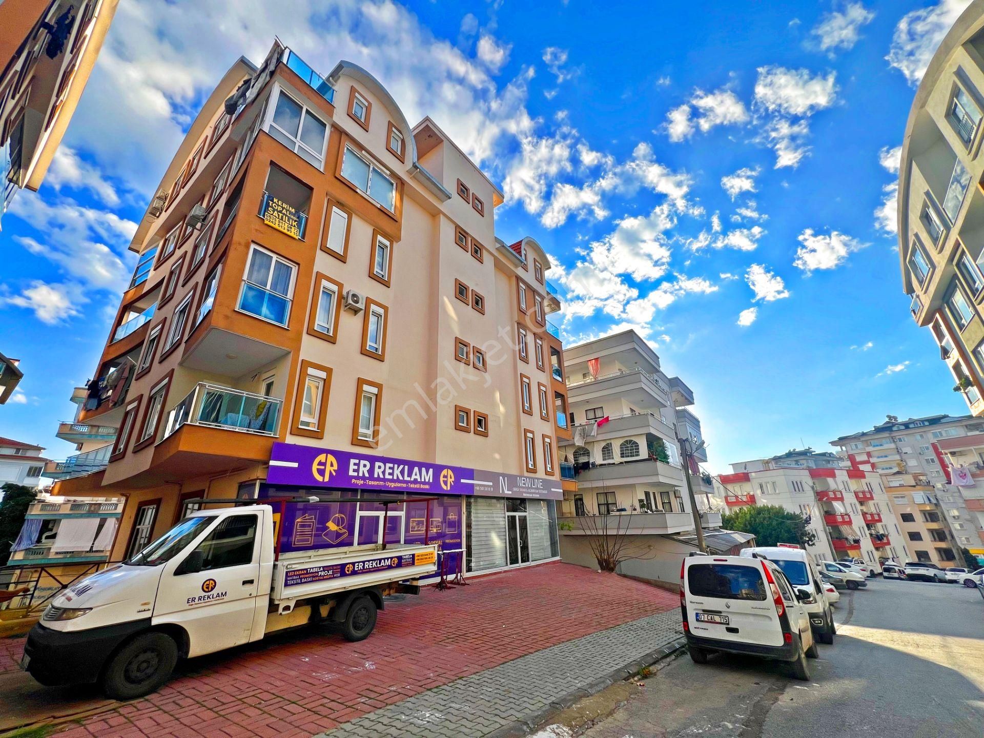 Alanya Cikcillide Satılık 3+1 Ayrı Mutfak Asansörlü Geniş Daire