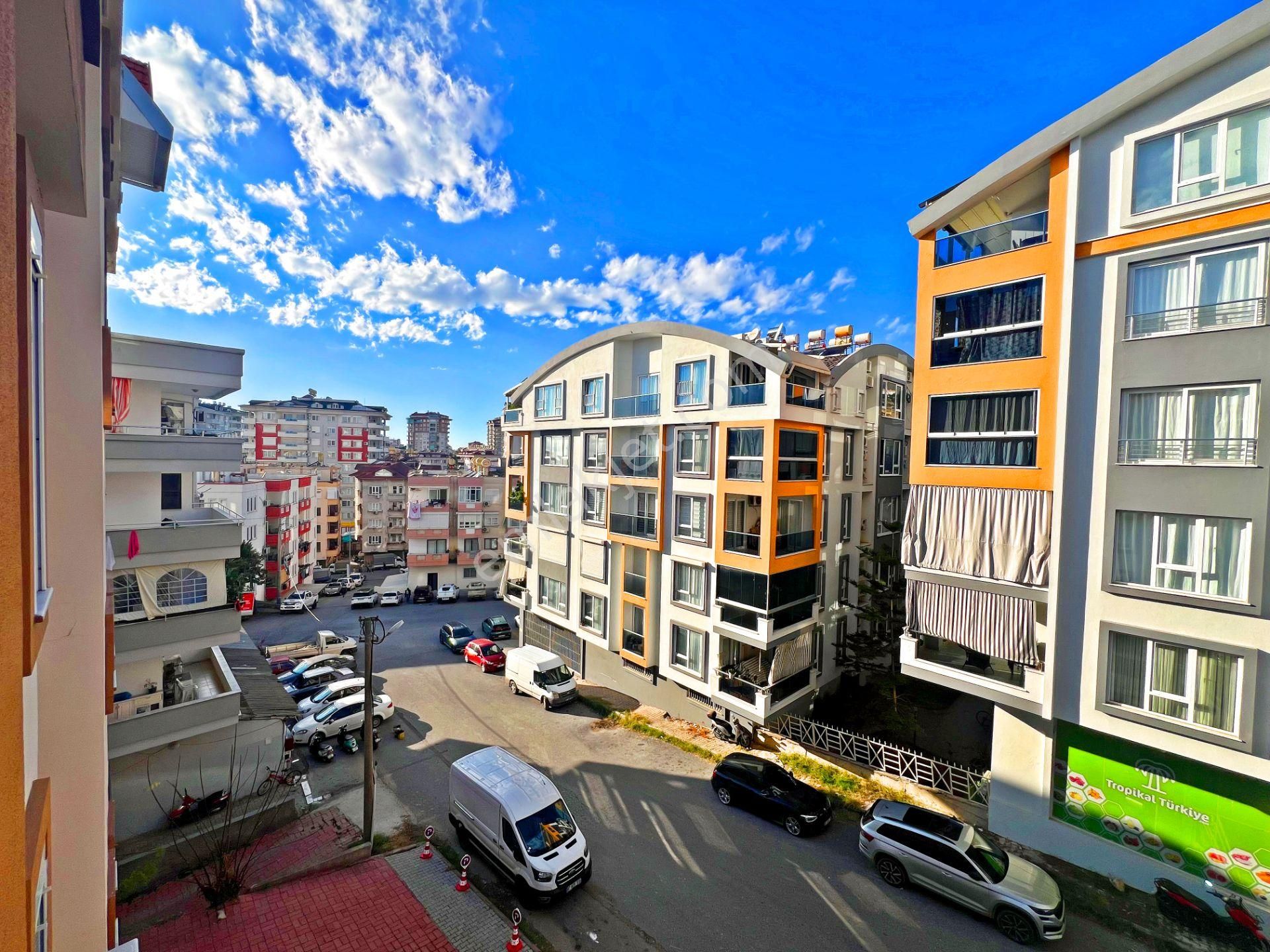 Alanya Cikcillide Satılık 3+1 Ayrı Mutfak Asansörlü Geniş Daire - Görsel 4