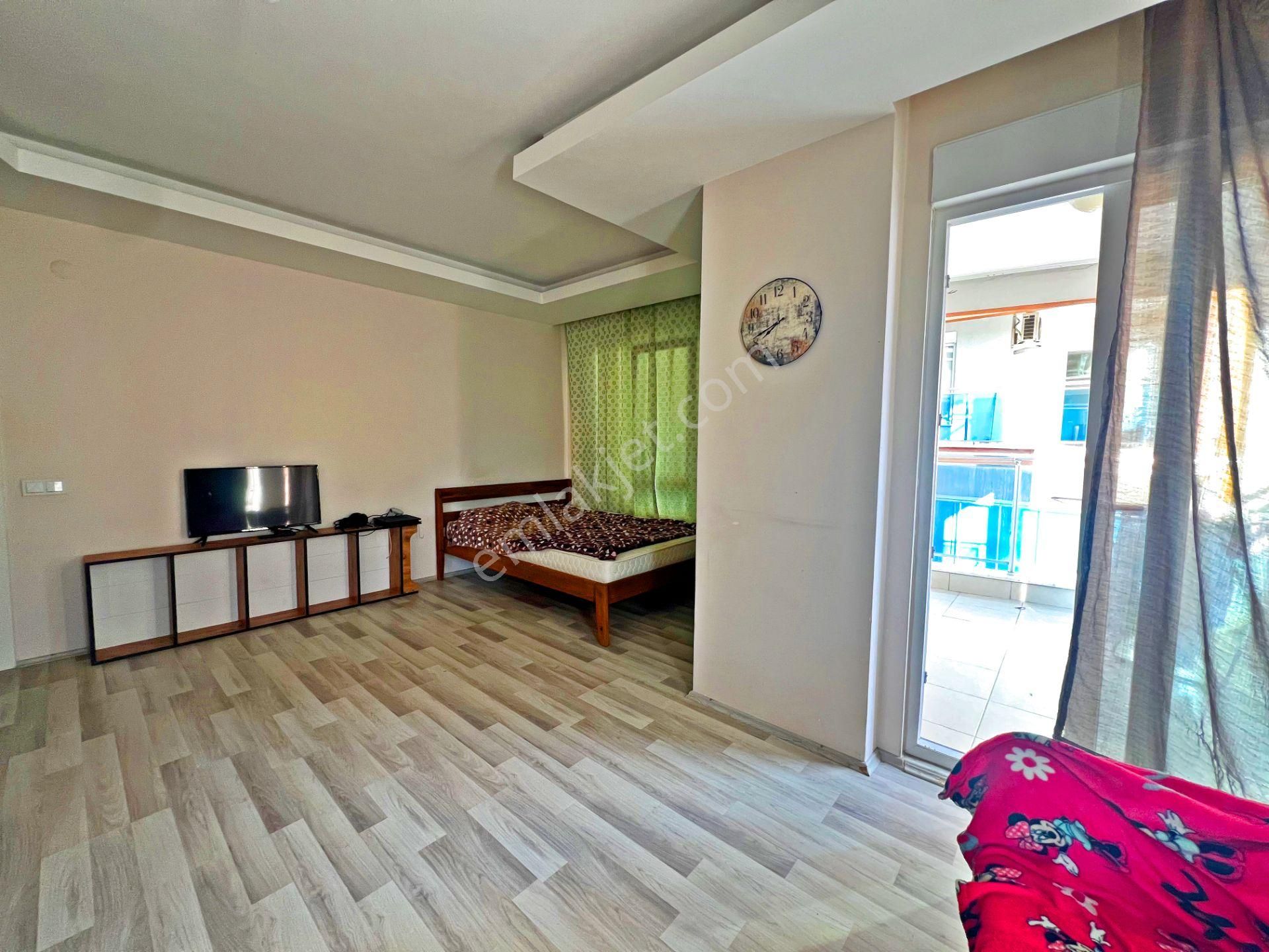 Alanya Cikcillide Satılık 3+1 Ayrı Mutfak Asansörlü Geniş Daire - Görsel 18