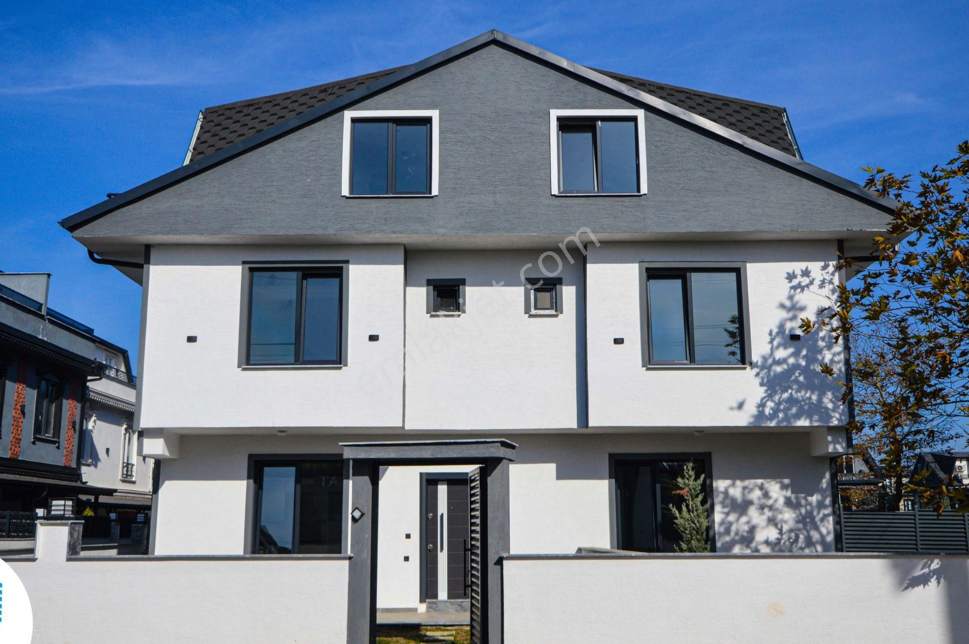 Sakarya Kocaalide Geniş Müstakil Bahçe Kullanımlı 3+1 Villa!!! - Görsel 8