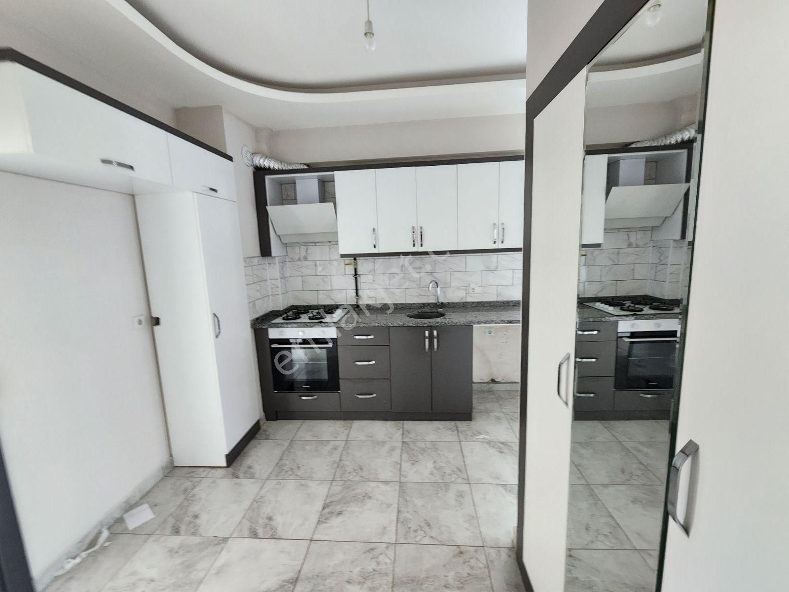 Askeri Üs Fabrikalar Servis Güzergahında Yatırımlık 2+1 Daire - Görsel 3