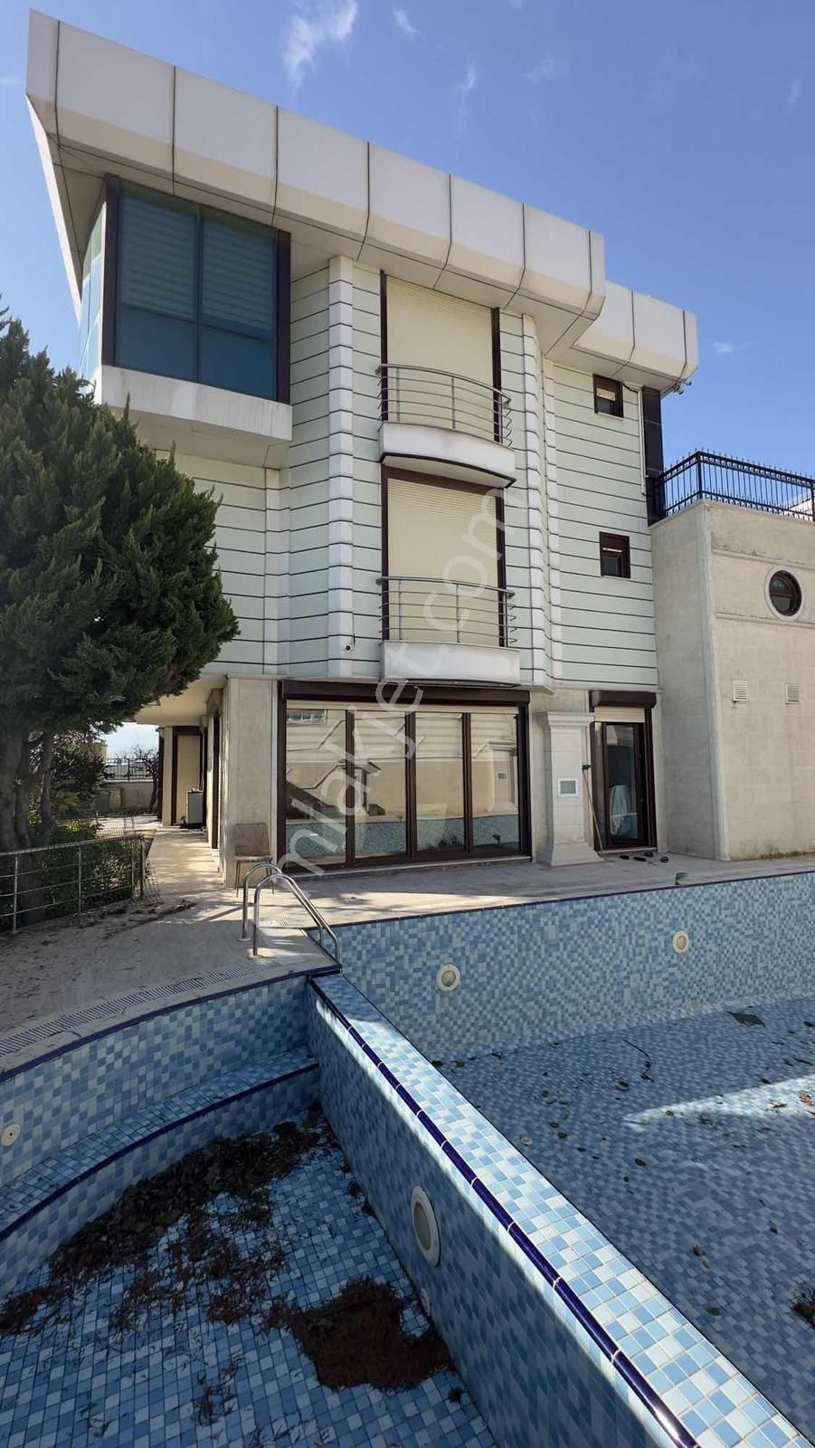 Büyükçekmecede Eşsiz Eşyalı Asansörlü Havuzlu Satılık 6+2villa - Görsel 6