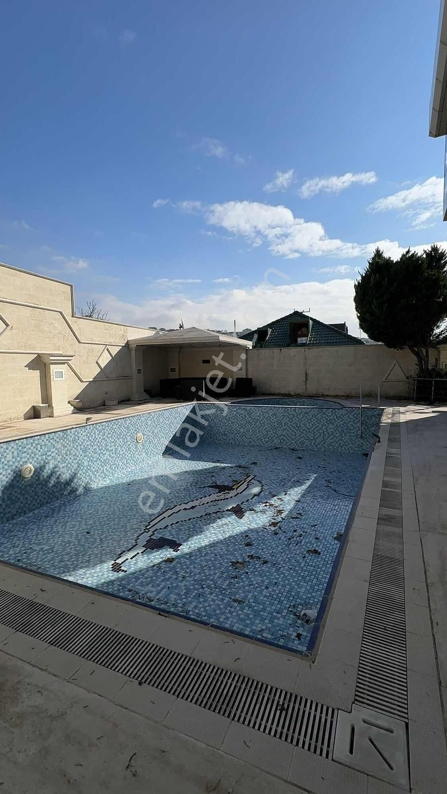 Büyükçekmecede Eşsiz Eşyalı Asansörlü Havuzlu Satılık 6+2villa - Görsel 11