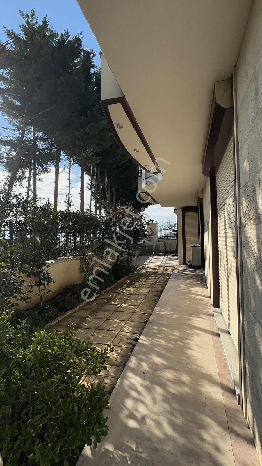 Büyükçekmecede Eşsiz Eşyalı Asansörlü Havuzlu Satılık 6+2villa - Görsel 4