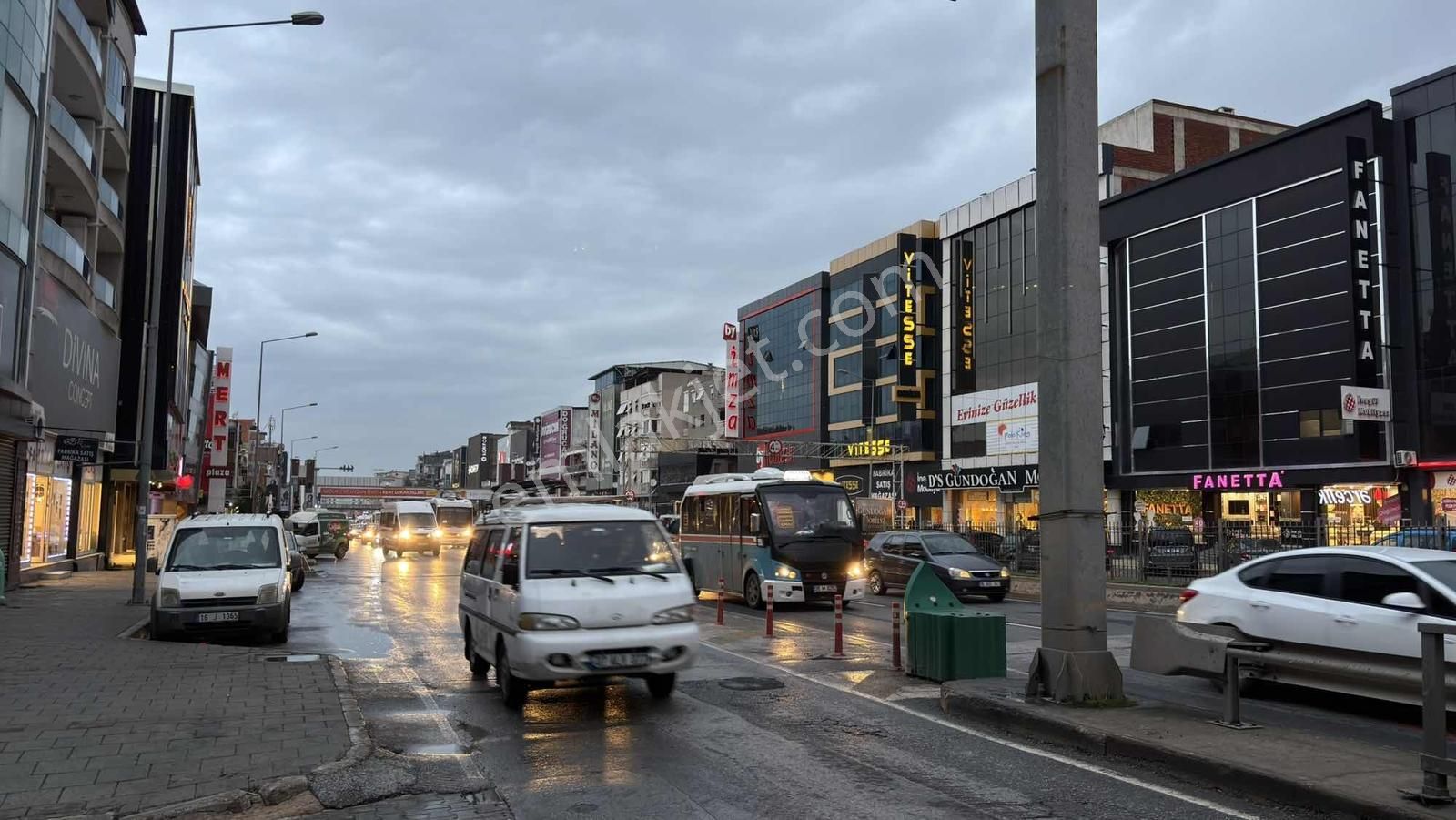 Çiğli Yeni Mh. Çiğli Bld. Hastane Yakını Satılık Geniş 2+1 Cb Ph - Görsel 27