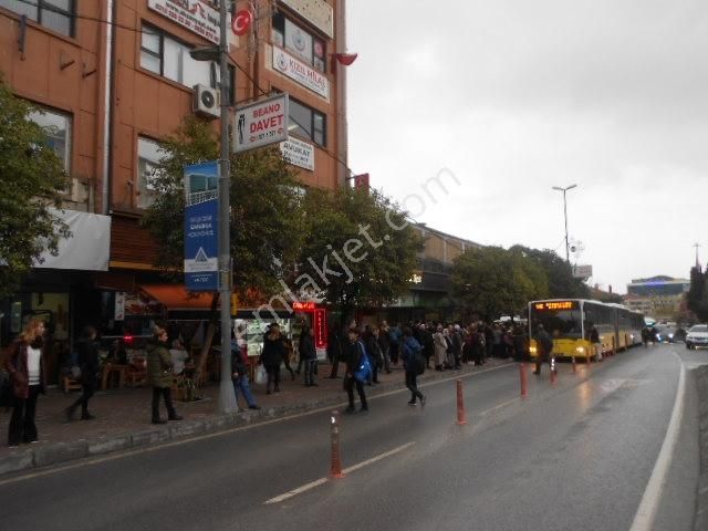 İncirli Caddesinde Ön Cephe 50m2 İşhanı Katı Yangın Merdivenli - Görsel 9