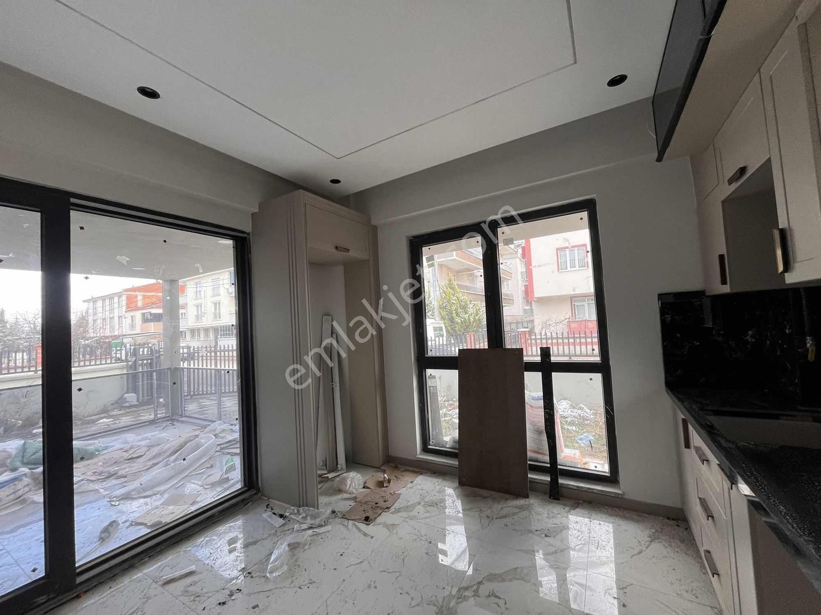 Çevreyolunda Köşe Villa - Görsel 22