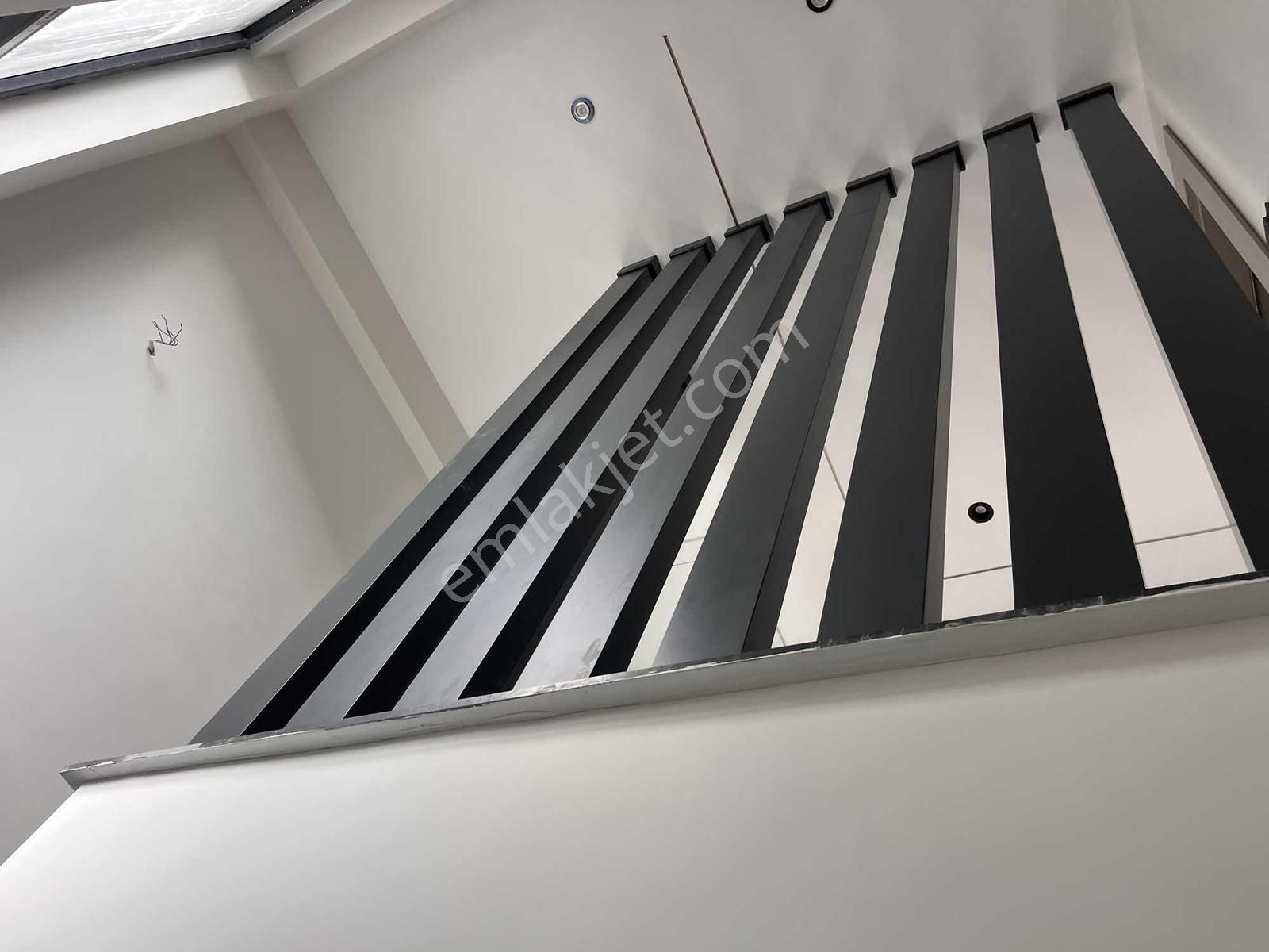 Çevreyolunda Köşe Villa - Görsel 15