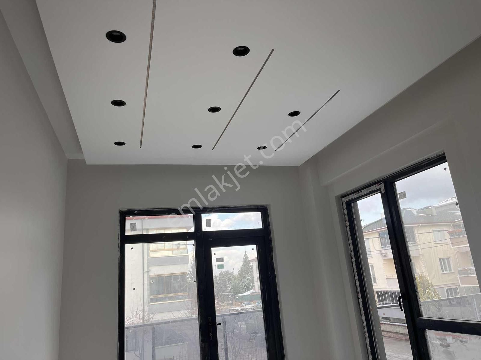 Çevreyolunda Köşe Villa - Görsel 9