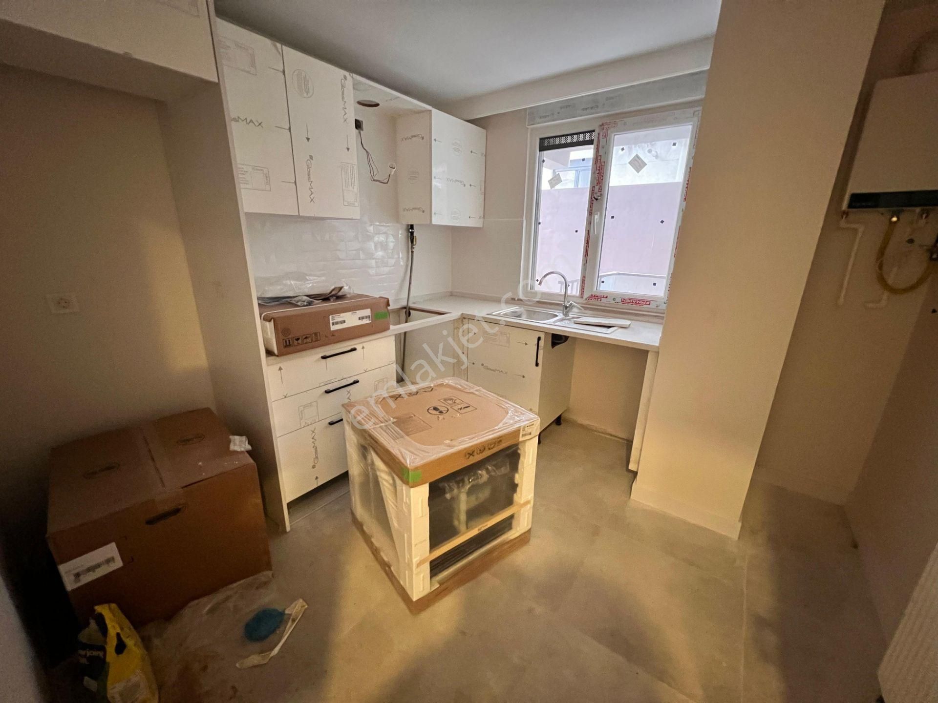 Kaçmaz'dan Altıntepede Bostancıya Komşu Ayrı Mutfaklı Sıfır 2+1 - Görsel 9