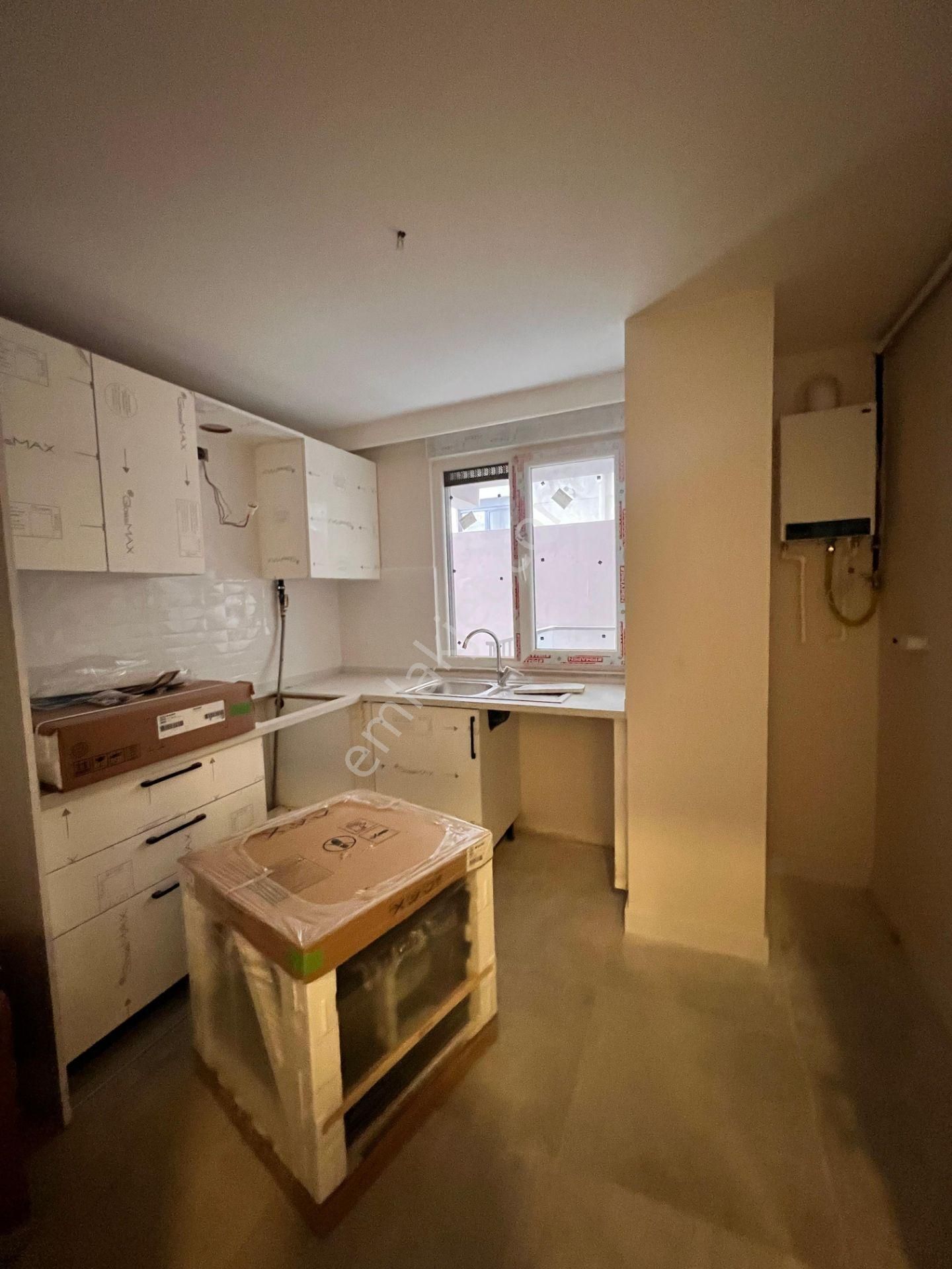 Kaçmaz'dan Altıntepede Bostancıya Komşu Ayrı Mutfaklı Sıfır 2+1 - Görsel 12