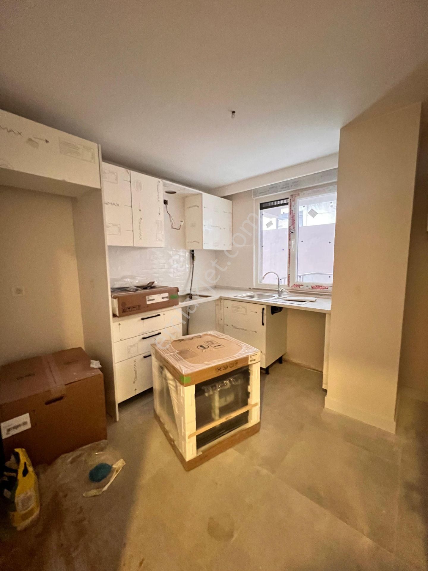 Kaçmaz'dan Altıntepede Bostancıya Komşu Ayrı Mutfaklı Sıfır 2+1 - Görsel 2