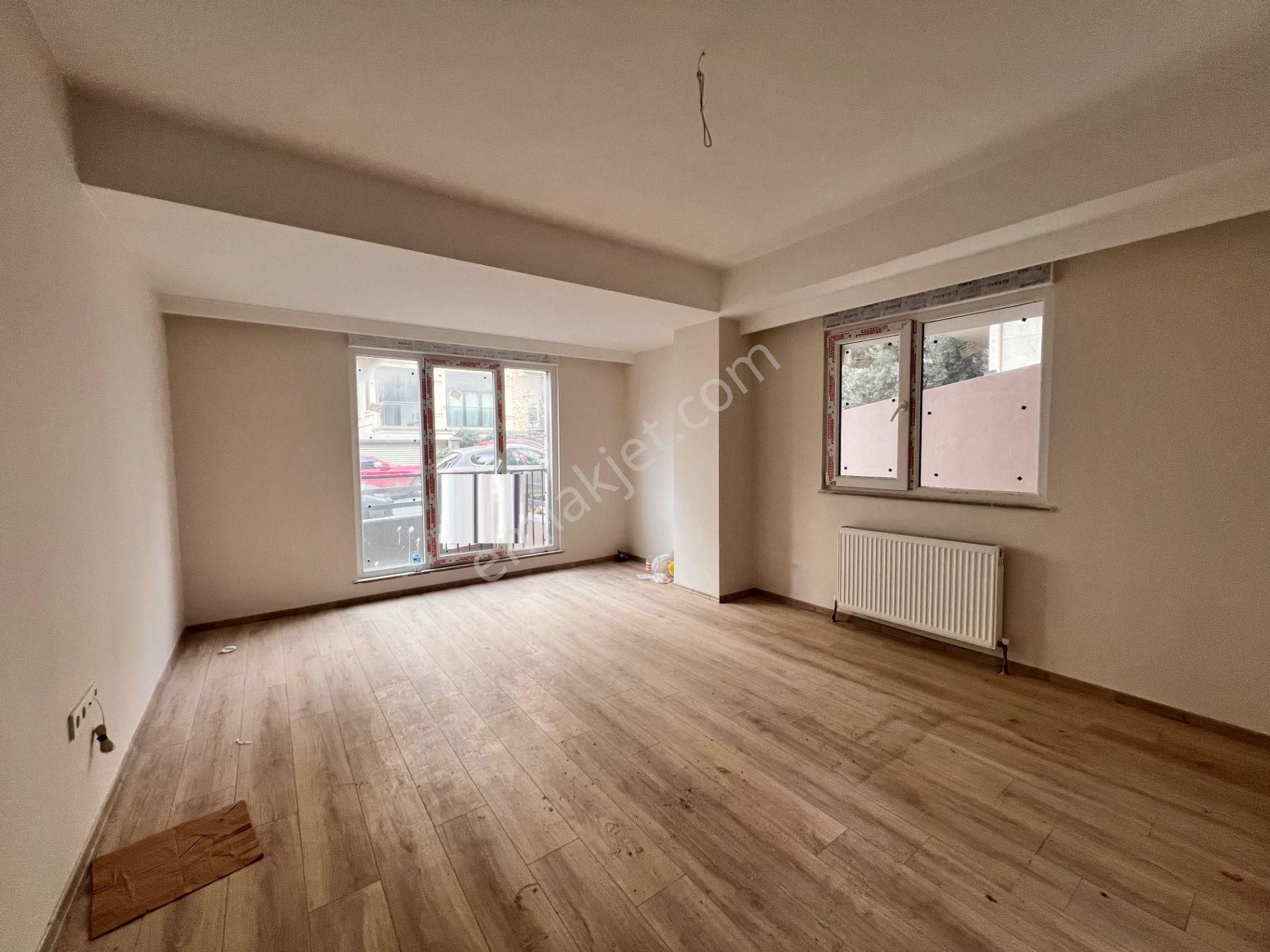 Kaçmaz'dan Altıntepede Bostancıya Komşu Ayrı Mutfaklı Sıfır 2+1