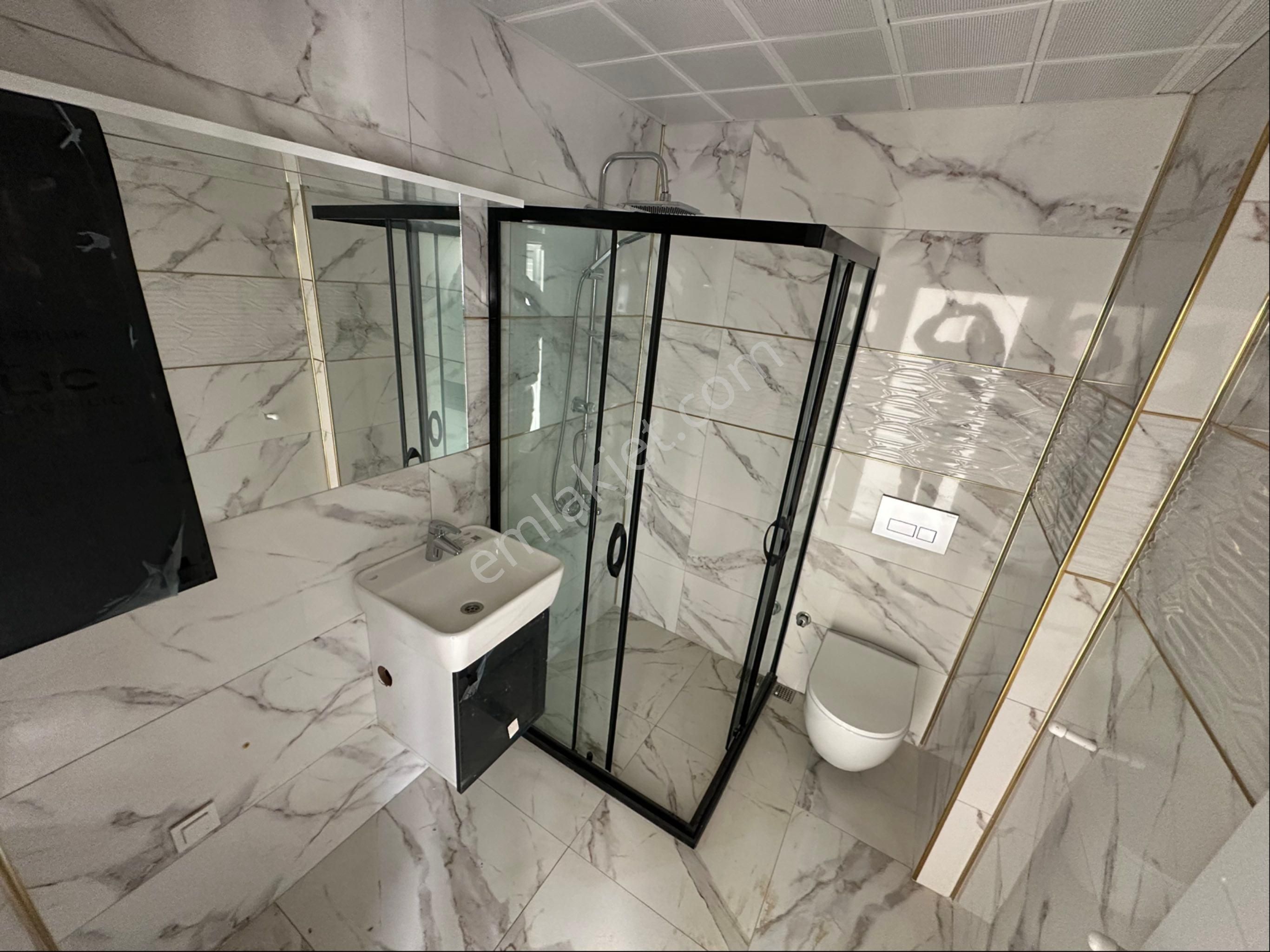 Özderede Merkezi Konumda Otoparklı Villa ((teklife Açık )) - Görsel 11