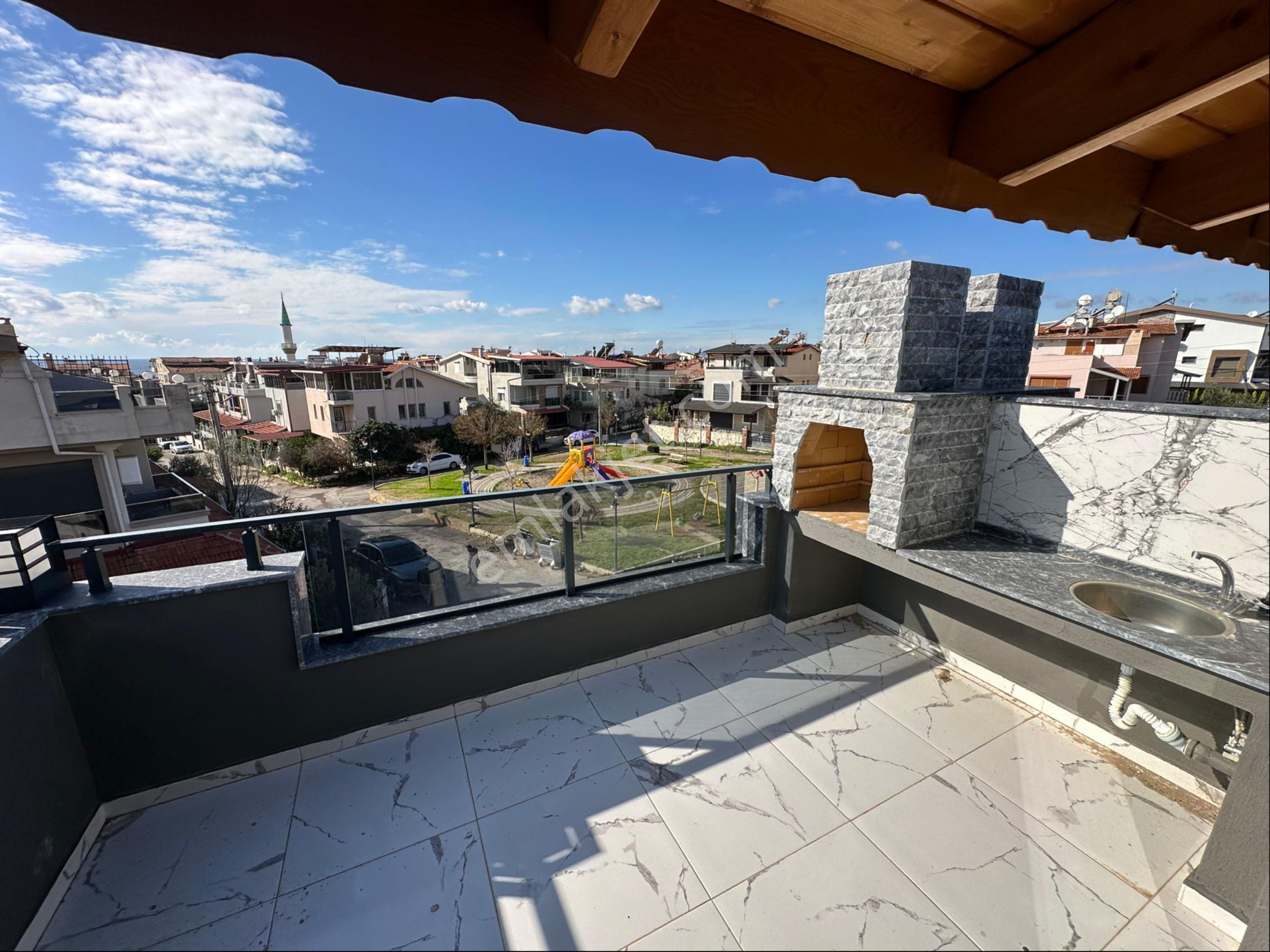 Özderede Merkezi Konumda Otoparklı Villa ((teklife Açık )) - Görsel 23