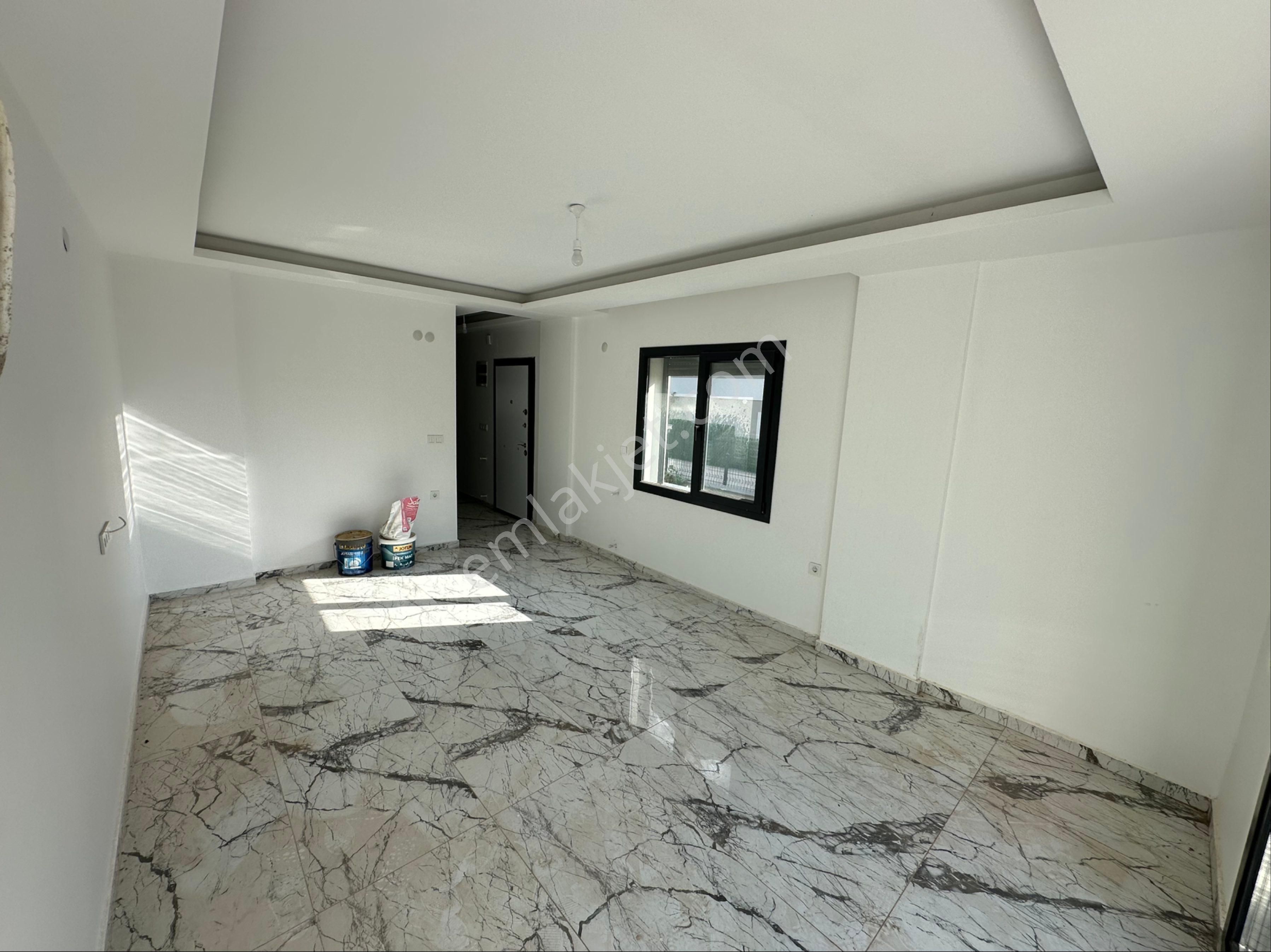 Özderede Merkezi Konumda Otoparklı Villa ((teklife Açık )) - Görsel 7