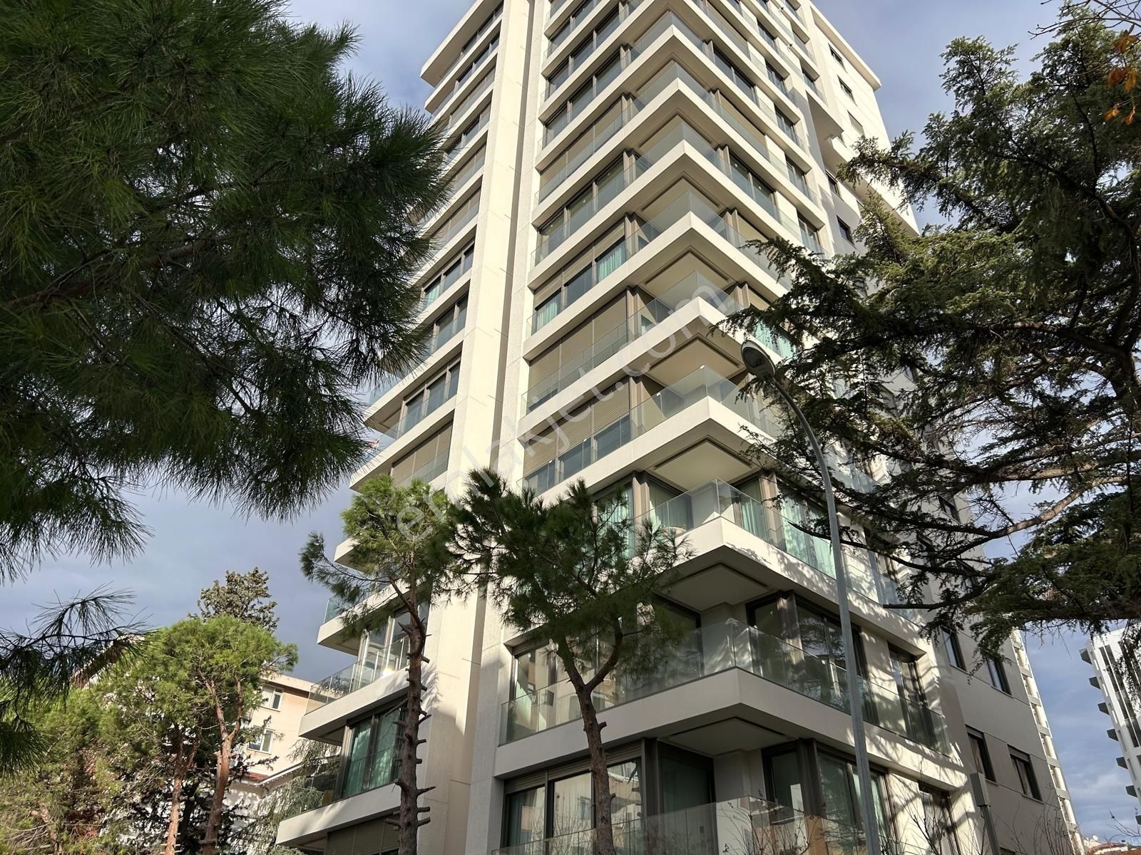 Utkudan Bostancıda Deniz Manzaralı Bağdata Yakın 0 Satılık 3+1