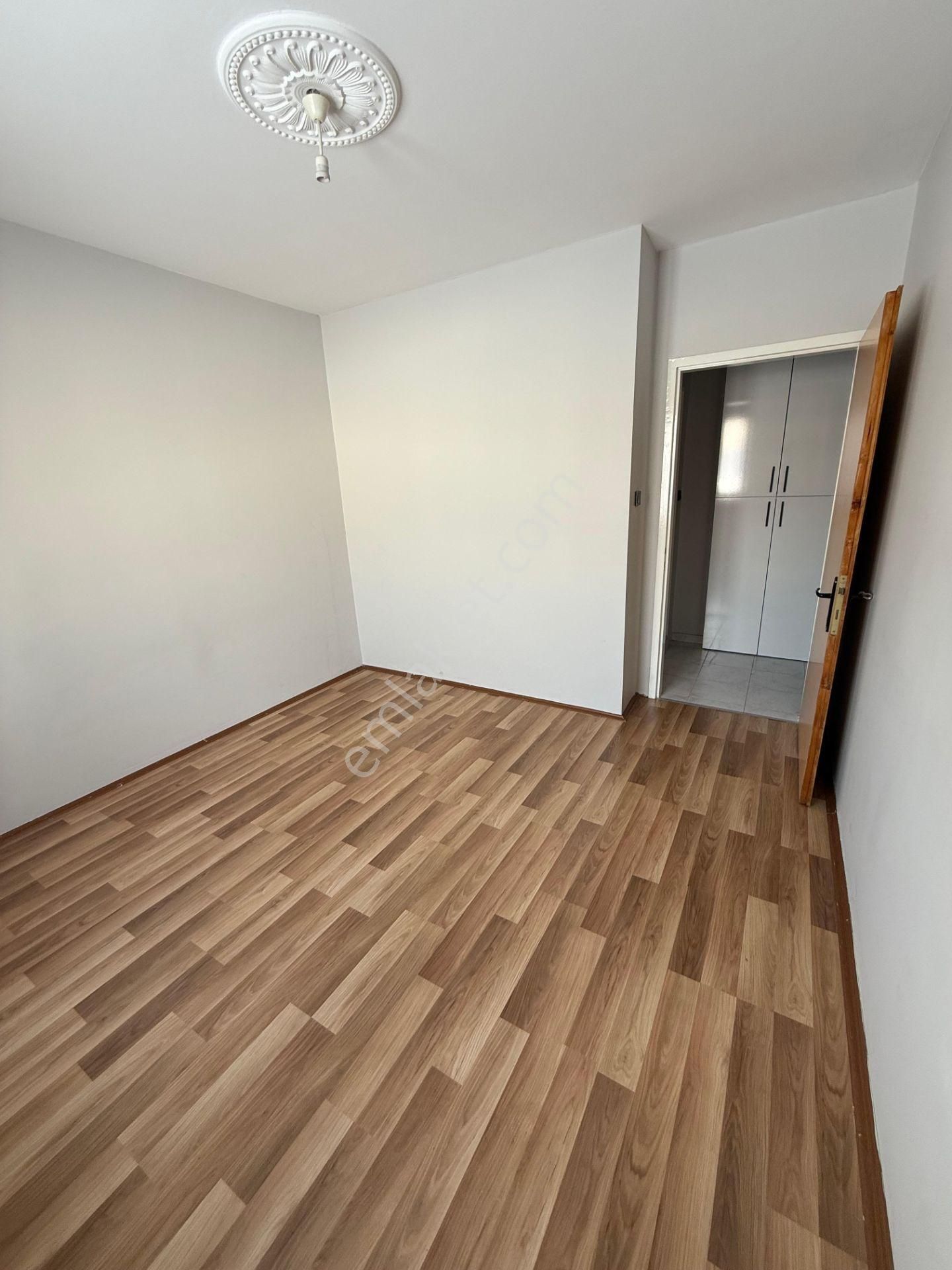 Beyazşehir Mah Cadde Üzeri Satılık Ara Kat Fırsat Dairesi - Görsel 3