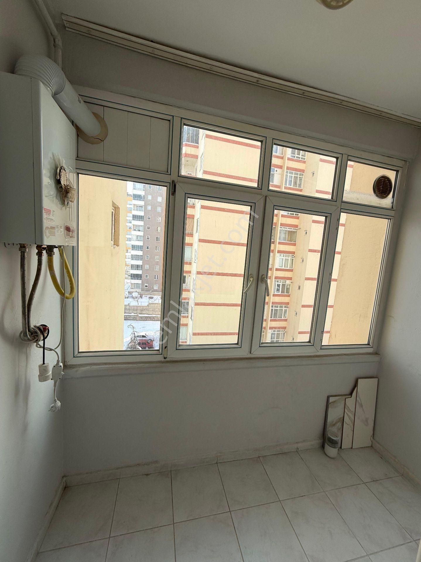 Beyazşehir Mah Cadde Üzeri Satılık Ara Kat Fırsat Dairesi - Görsel 14