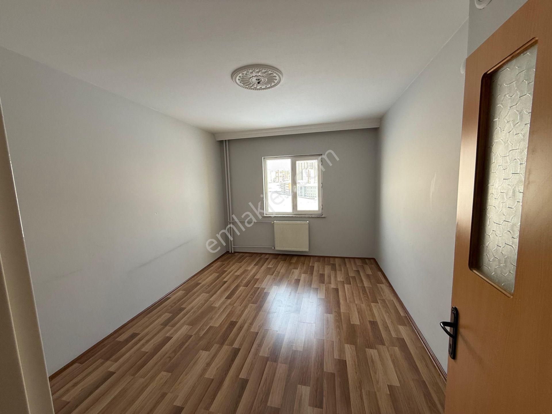 Beyazşehir Mah Cadde Üzeri Satılık Ara Kat Fırsat Dairesi - Görsel 8