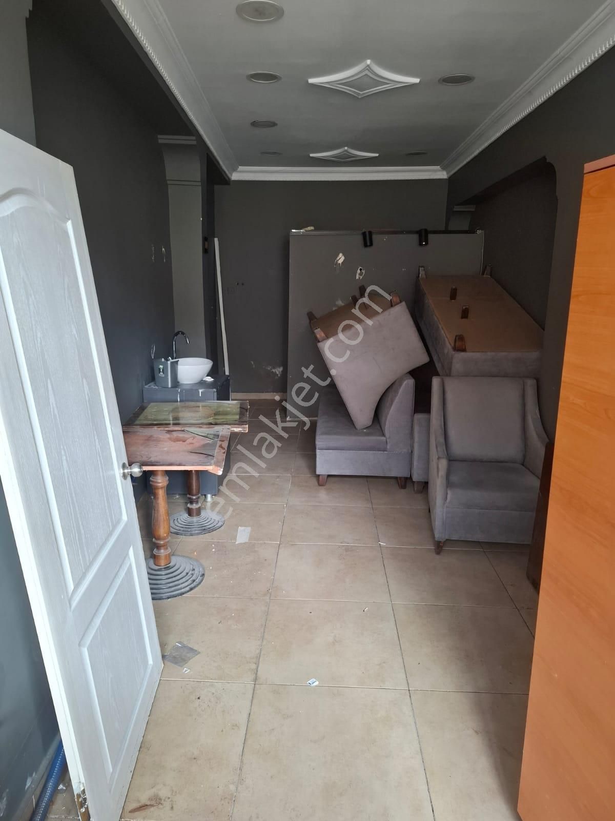 İstinye Çarşı İçi | 27 M² | Caddeye Paralel | Kiralık İşyeri - Görsel 4