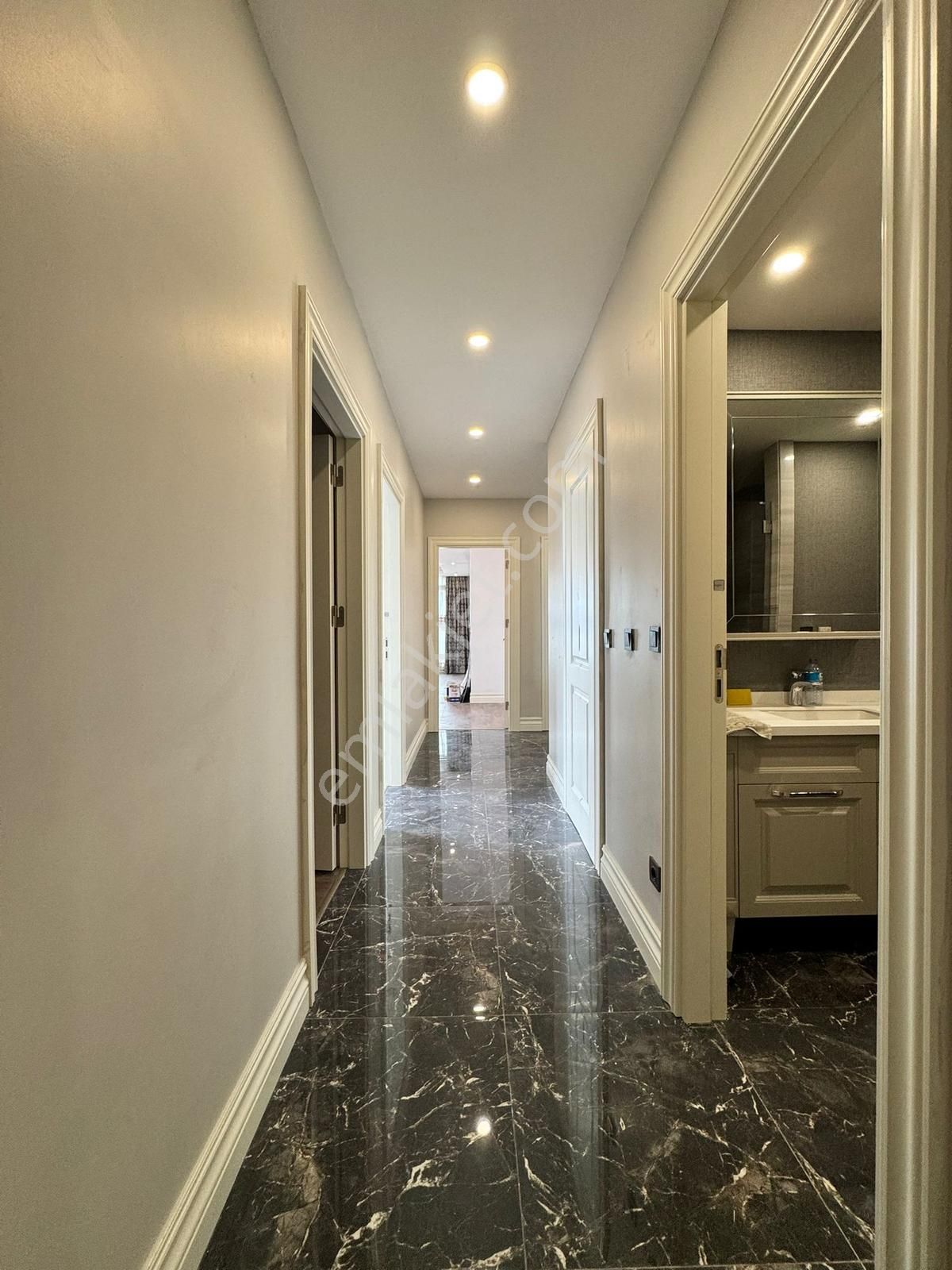 Piyasa Gayrimenkul Azur Marmara 3+1 Satılık 185m2 Fırsat Daire - Görsel 14