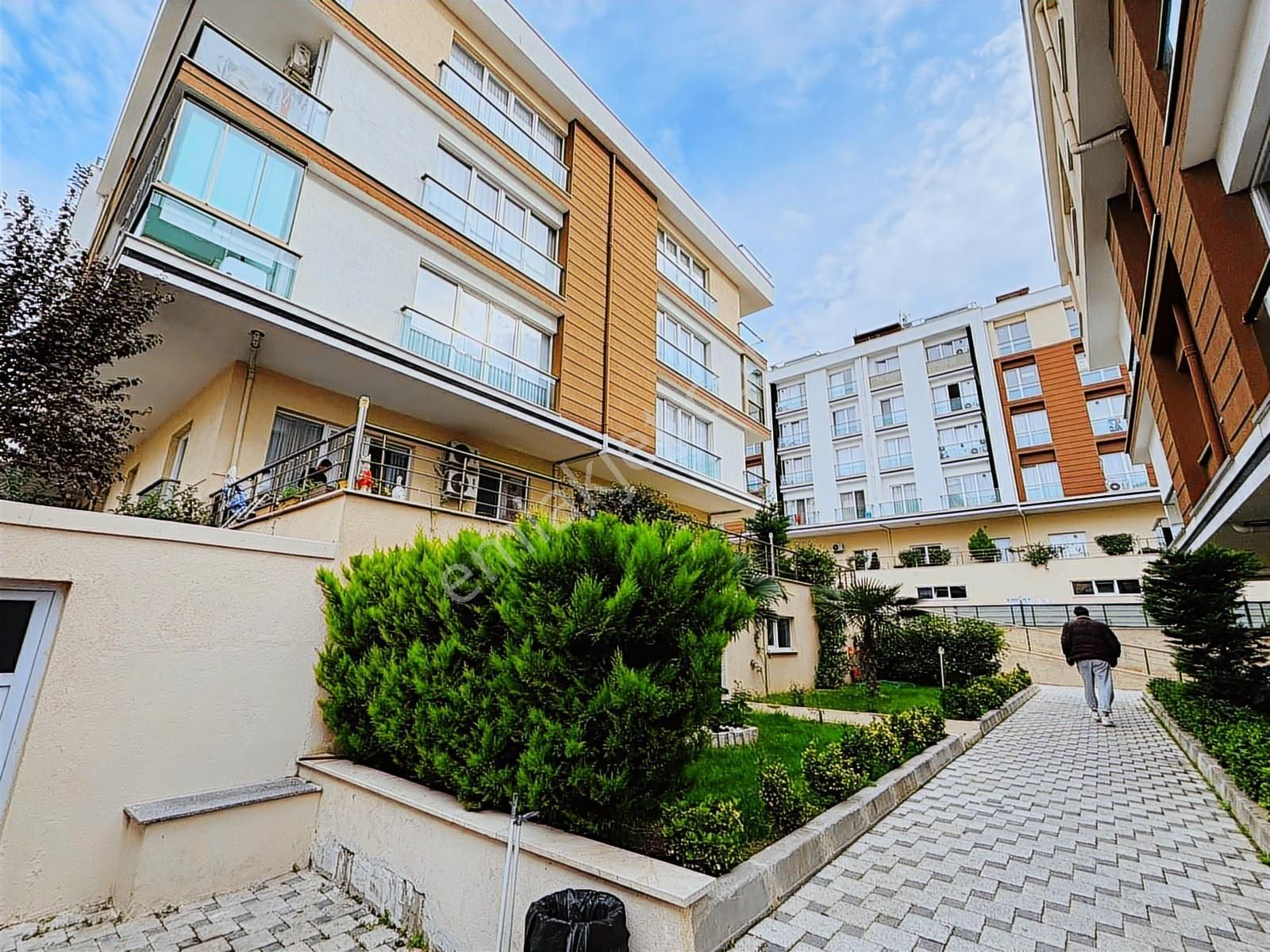 Piyasa Gayrımenkulden Şehri Beyaz 2 De Geniş Satılık 5+1 Dublex - Görsel 18