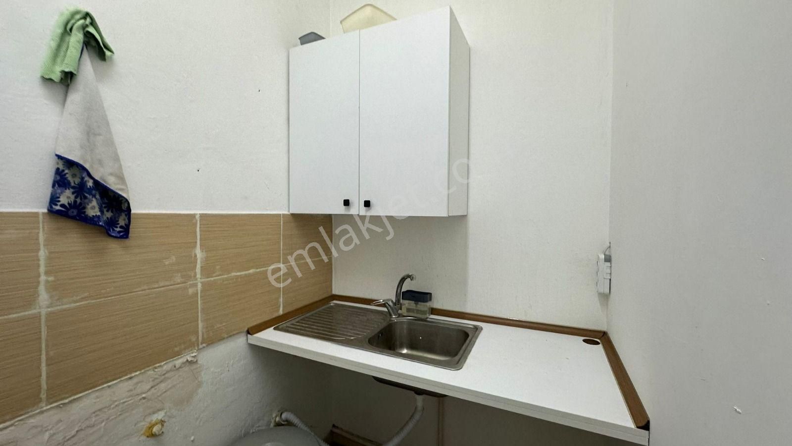 Başokur'dan Bahçelievler Şirinevler Mh. Cadde Üzeri Kiralık - Görsel 5