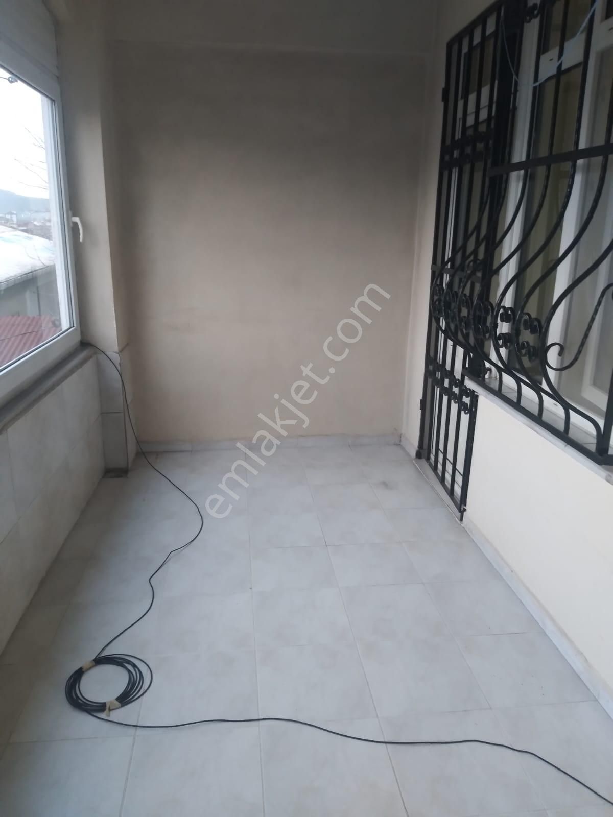 Ümraniye Adem Yavuz Mahallesinde 3+1 Kiralık Daire - Görsel 14