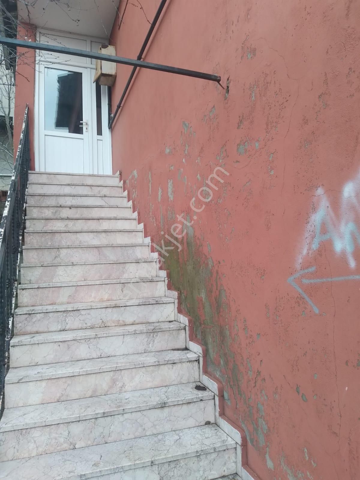 Ümraniye Adem Yavuz Mahallesinde 3+1 Kiralık Daire - Görsel 7
