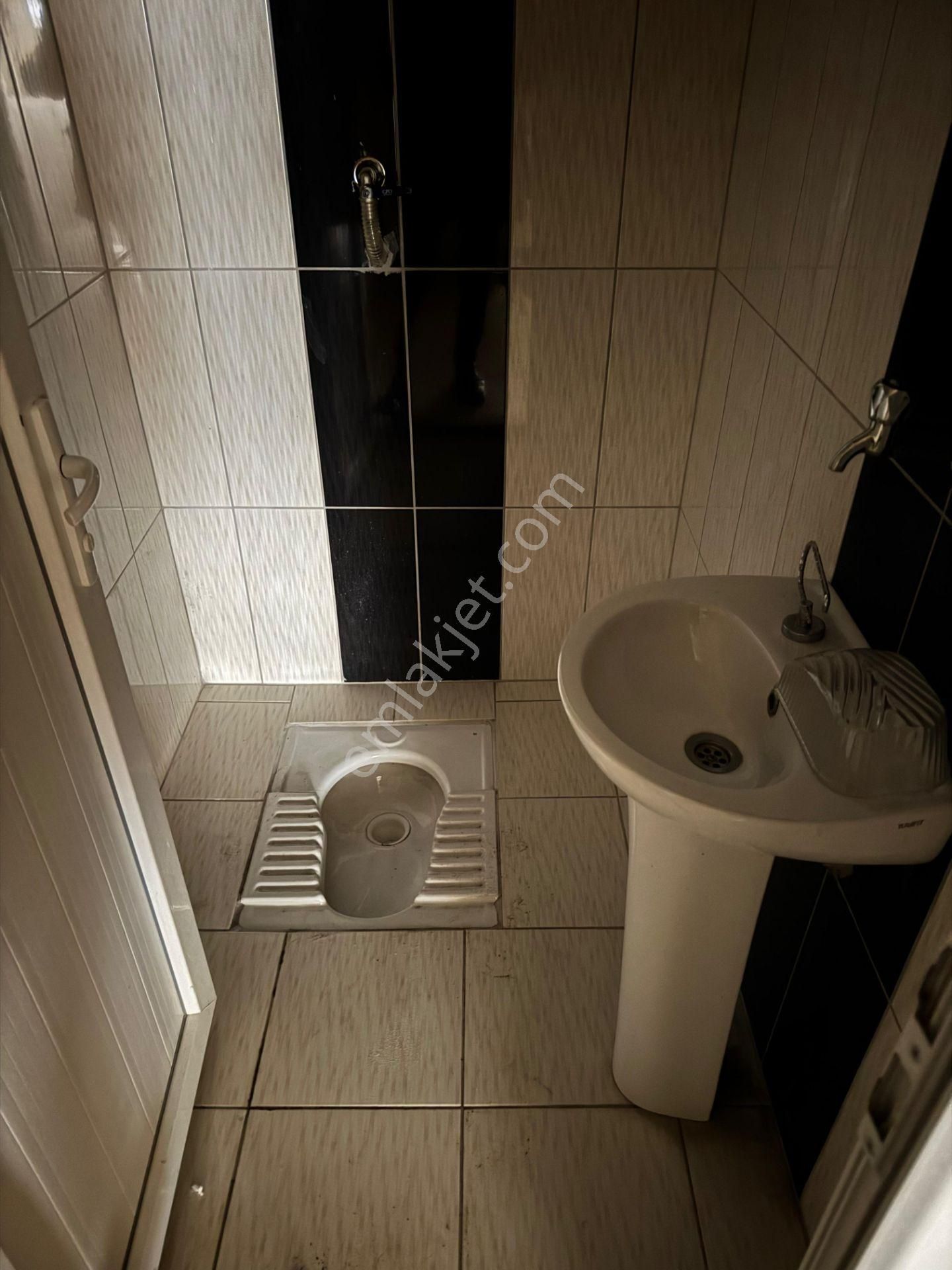 Emek Emlak'tan Hacı Osman Mah.de Ana Cadde Üzeri Satılık Dükkan - Görsel 10