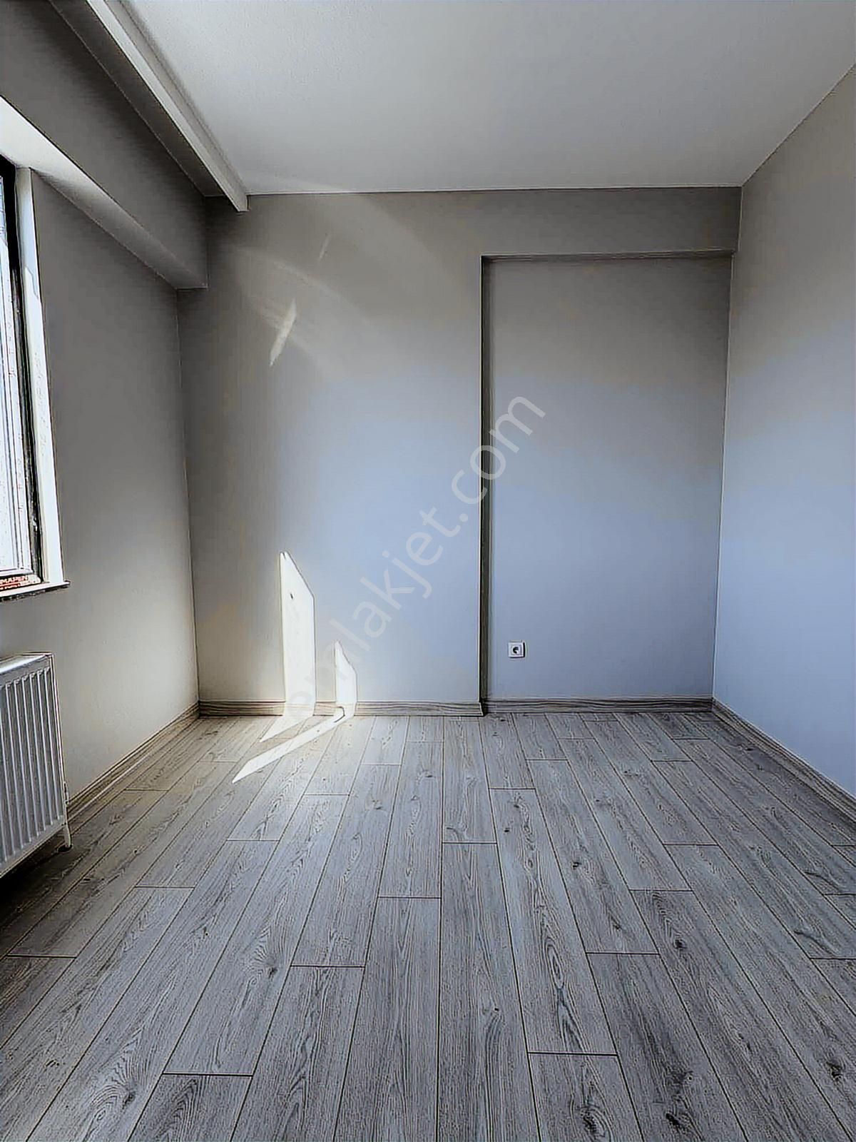 Sancaktepe Sitede Cadde Üzeri Satılık 90 M2 2+1 Daire - Görsel 16