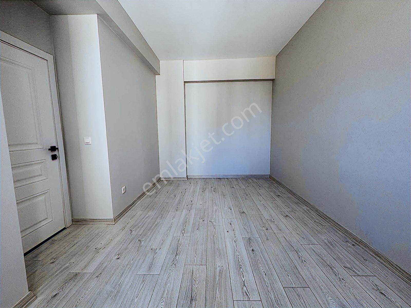 Sancaktepe Sitede Cadde Üzeri Satılık 90 M2 2+1 Daire - Görsel 33