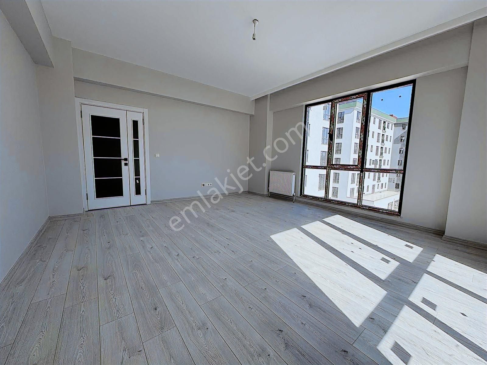 Sancaktepe Sitede Cadde Üzeri Satılık 90 M2 2+1 Daire - Görsel 19