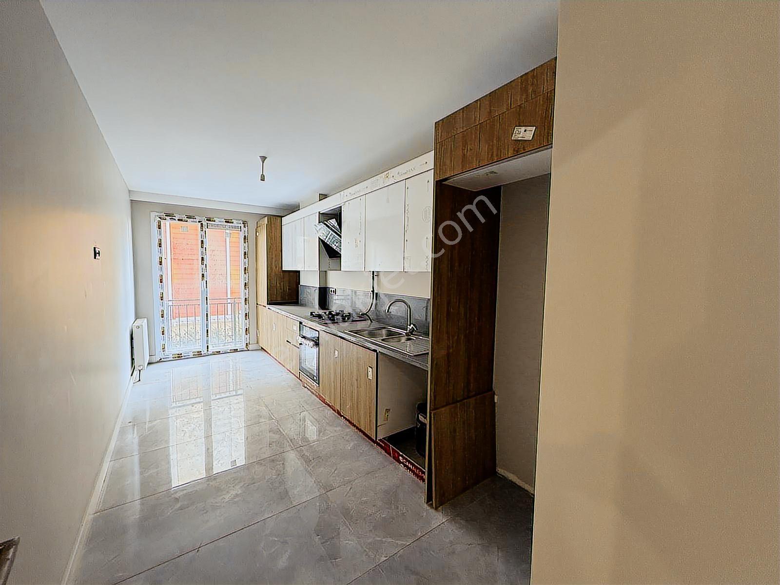 Beylikdüzü Gürpınar'da Site İçinde %50 Vade İle 2+1 Sıfır Daire - Görsel 5