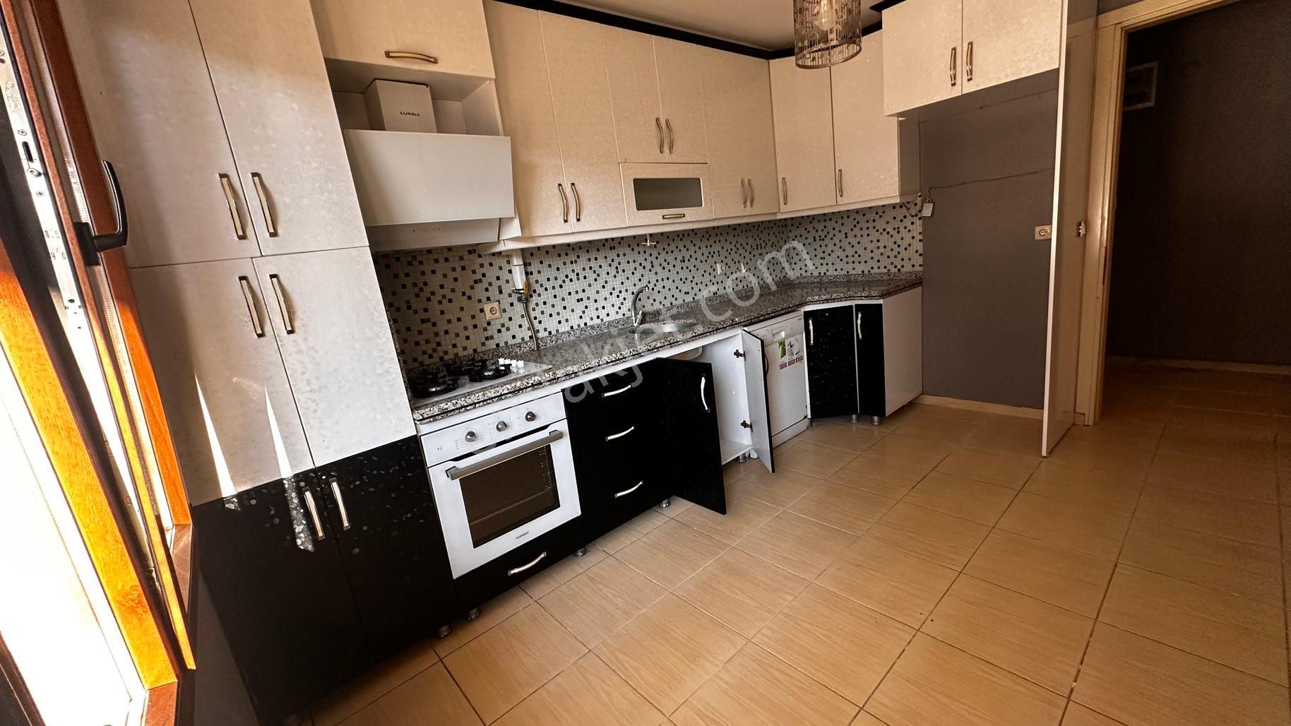 Fatih Mah 4+1 160 M Daire