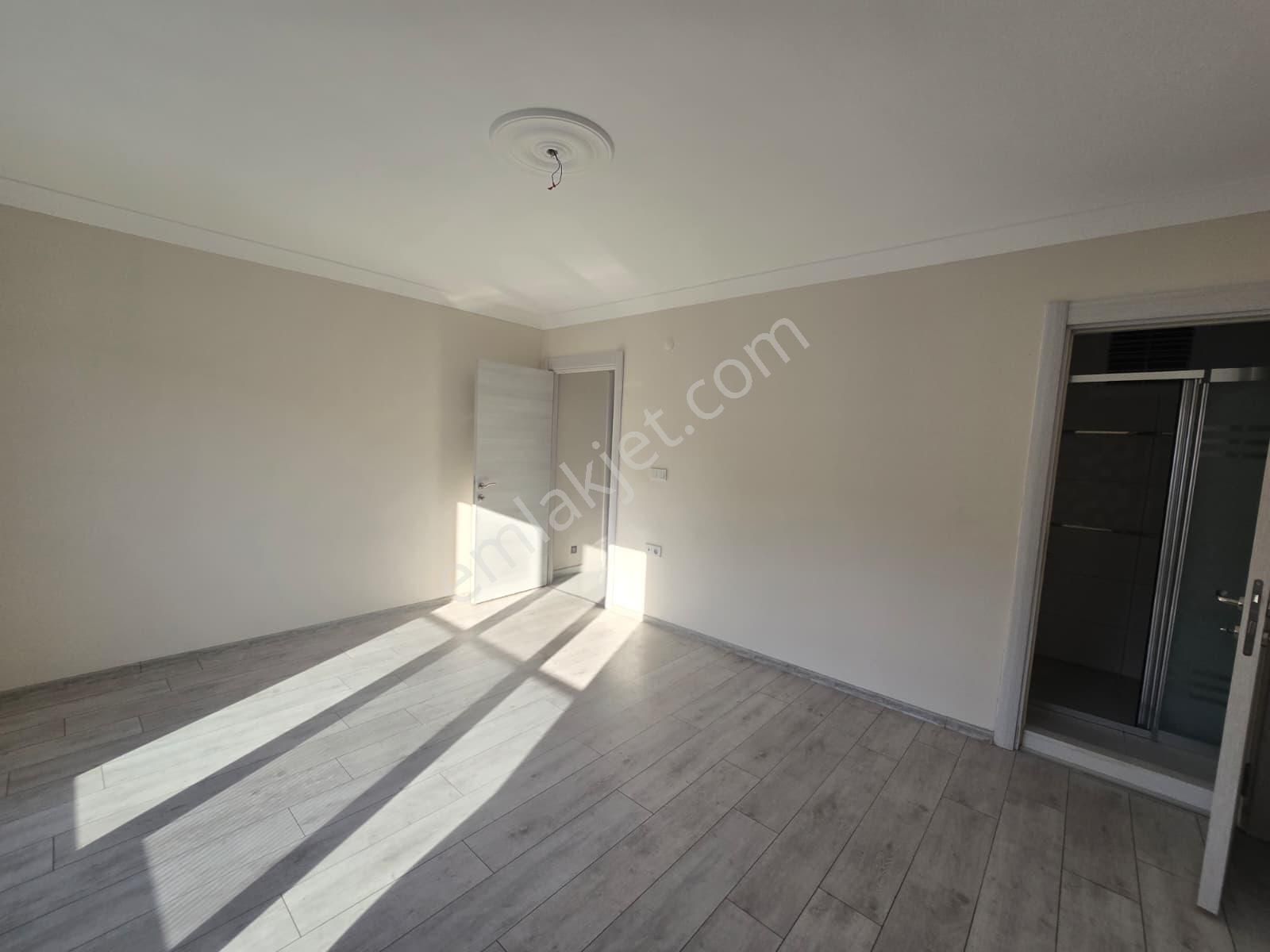 Zenith Real Estate Bahçelievler Mah.'de Kiralık 130 M2 3+1 Daire - Görsel 16