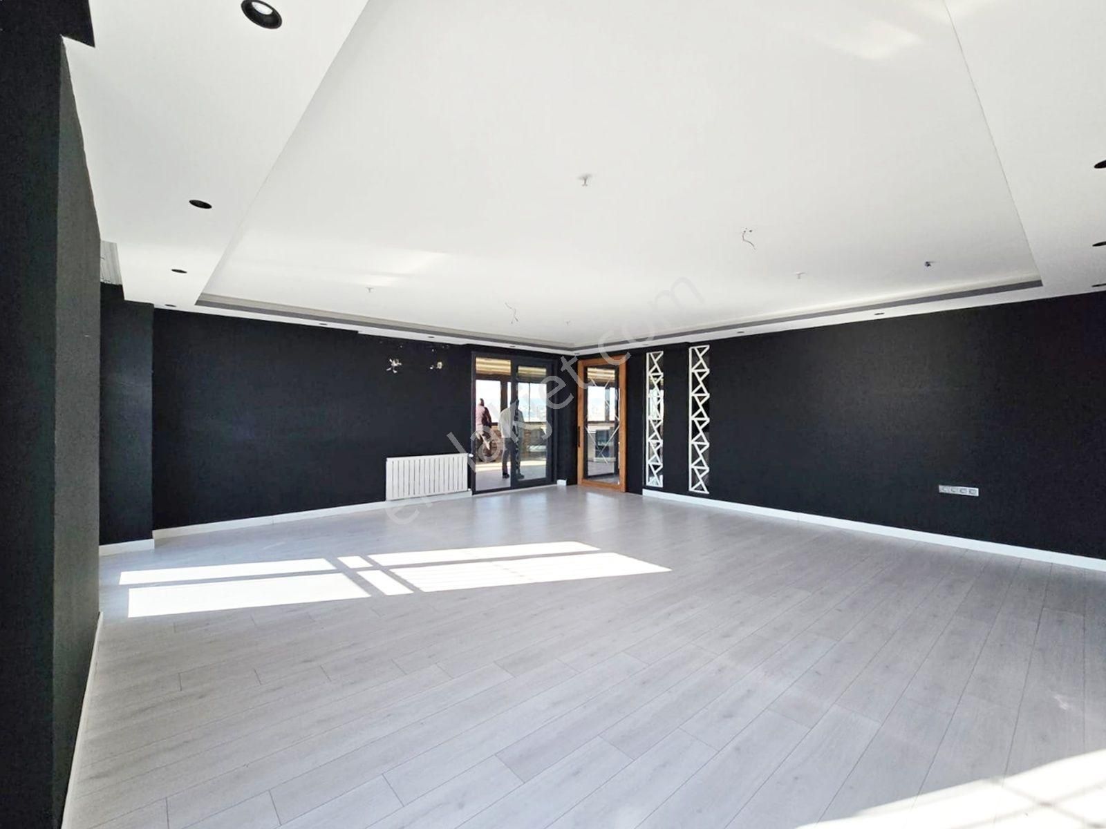 T.başı Bulv.civ Sosyal Aktiviteli Site İçi Özel Güvenlikli 570 M2 Alternatifsiz Teraslı - Görsel 7