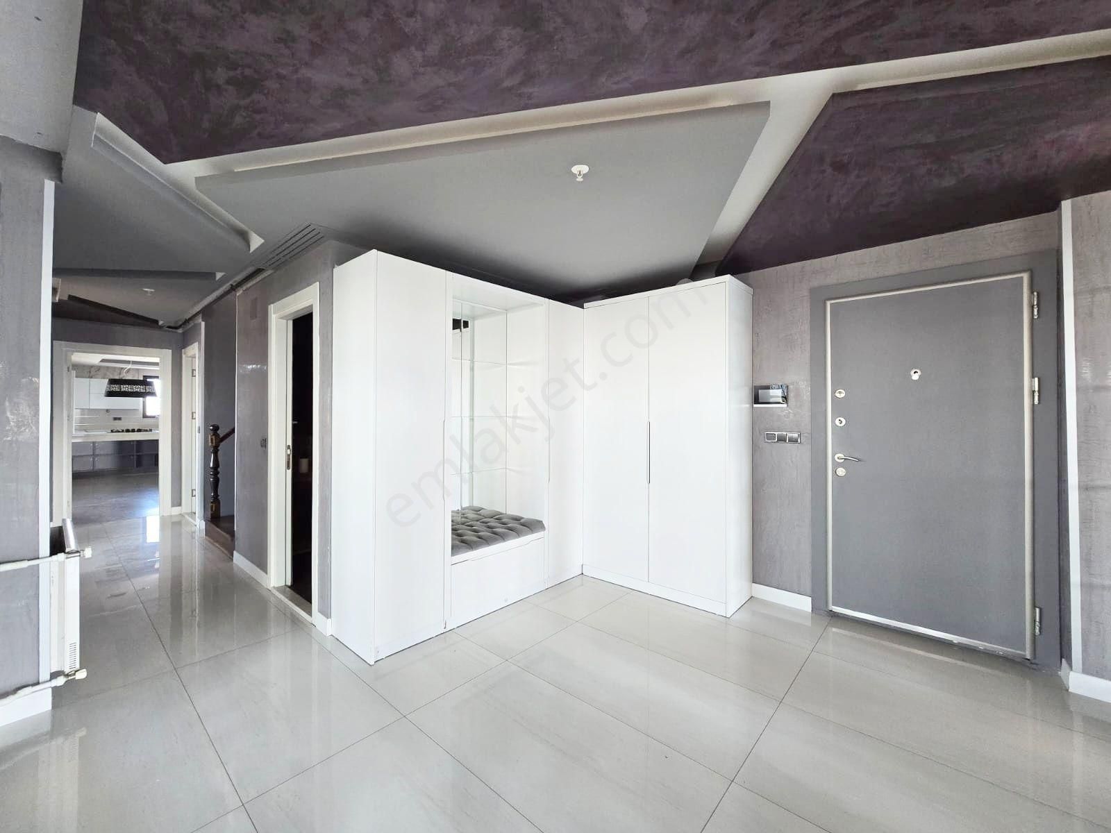 T.başı Bulv.civ Sosyal Aktiviteli Site İçi Özel Güvenlikli 570 M2 Alternatifsiz Teraslı - Görsel 8