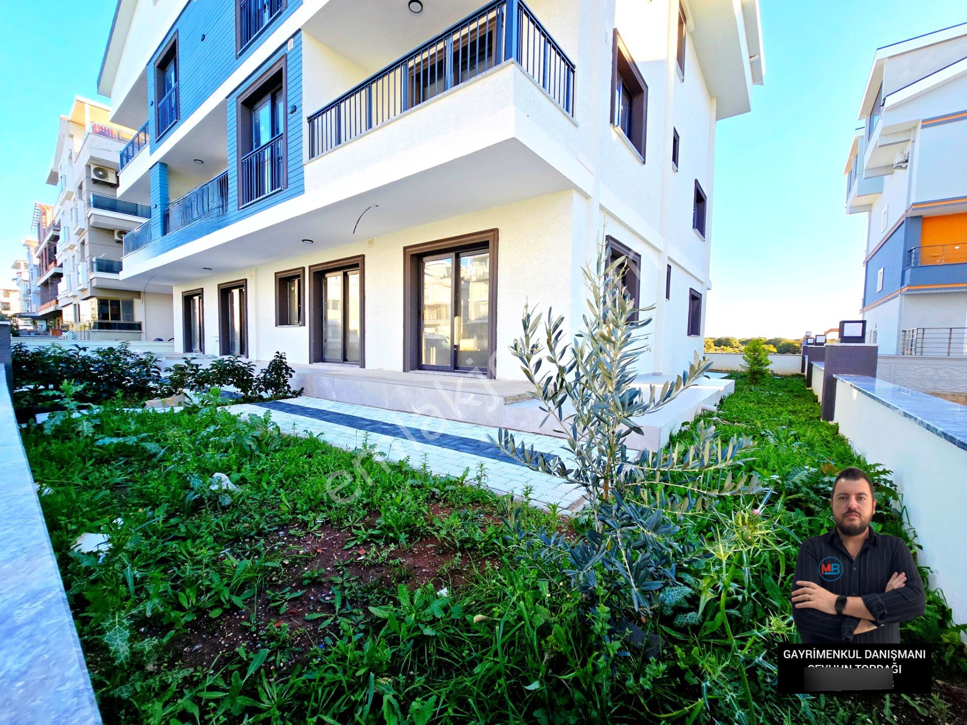 Didim'de Satılık 2+1 Sıfır Denize Yakın Konumda Müstakil Gibi Ön Cephe Daire !