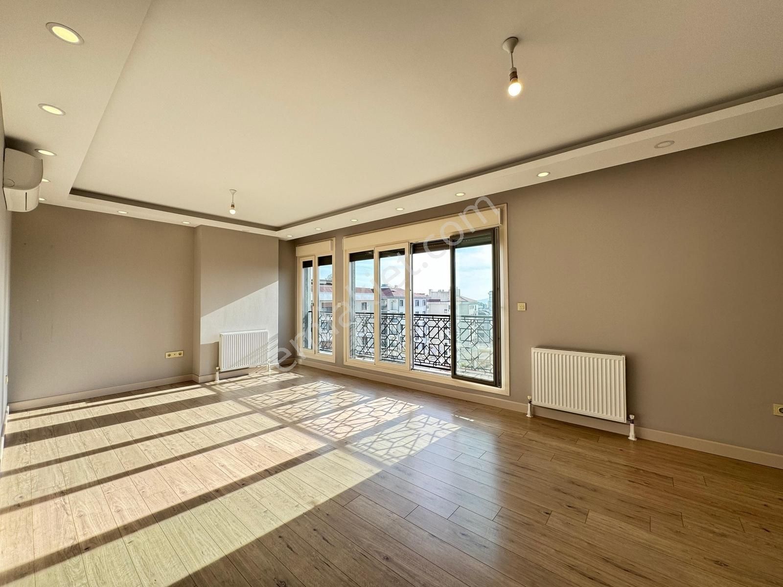 Utkudan Suadiyede Bağdat Cad. Yakın Havuzlu 126 M2 Satılık 3+1 - Görsel 14