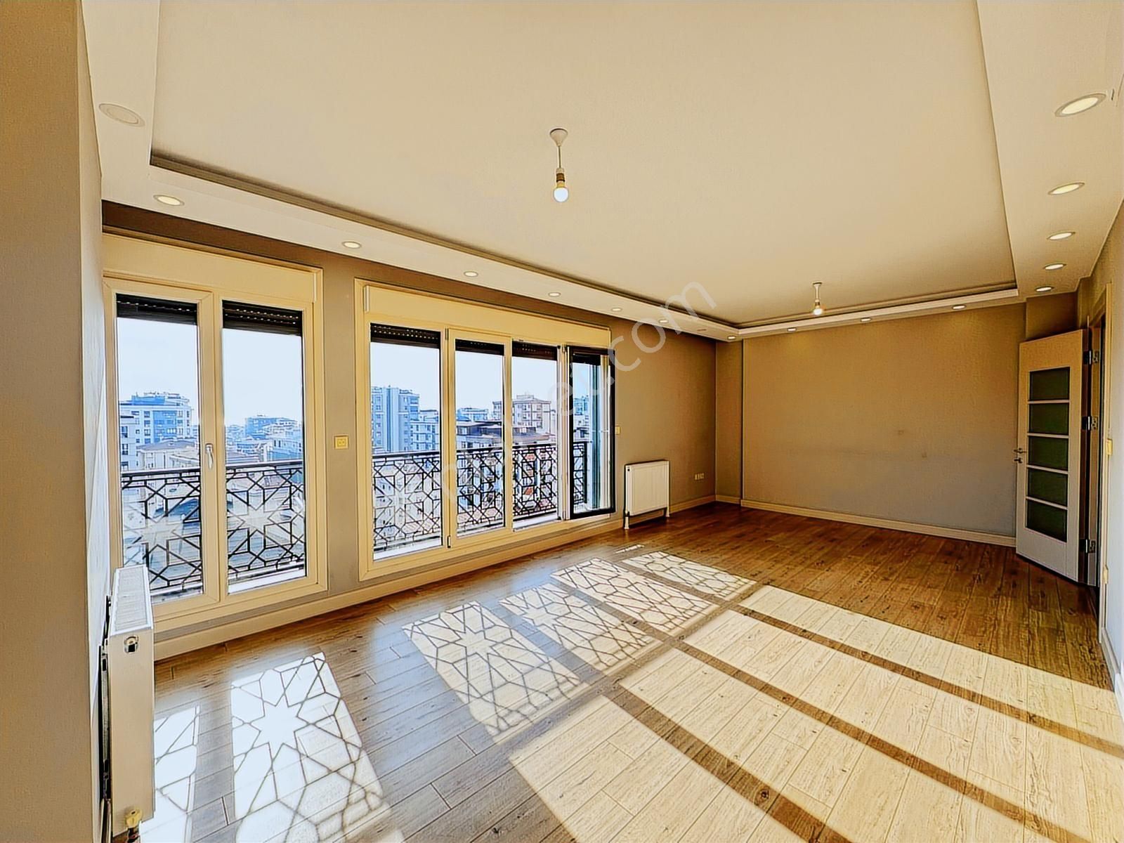 Utkudan Suadiyede Bağdat Cad. Yakın Havuzlu 126 M2 Satılık 3+1 - Görsel 7