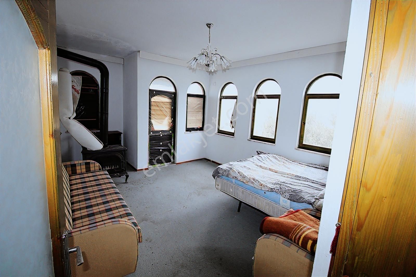 Doğa İle İç İçe Gemlik Cihatlıda 1500 M² Arsa İçerisinde Villa - Görsel 4