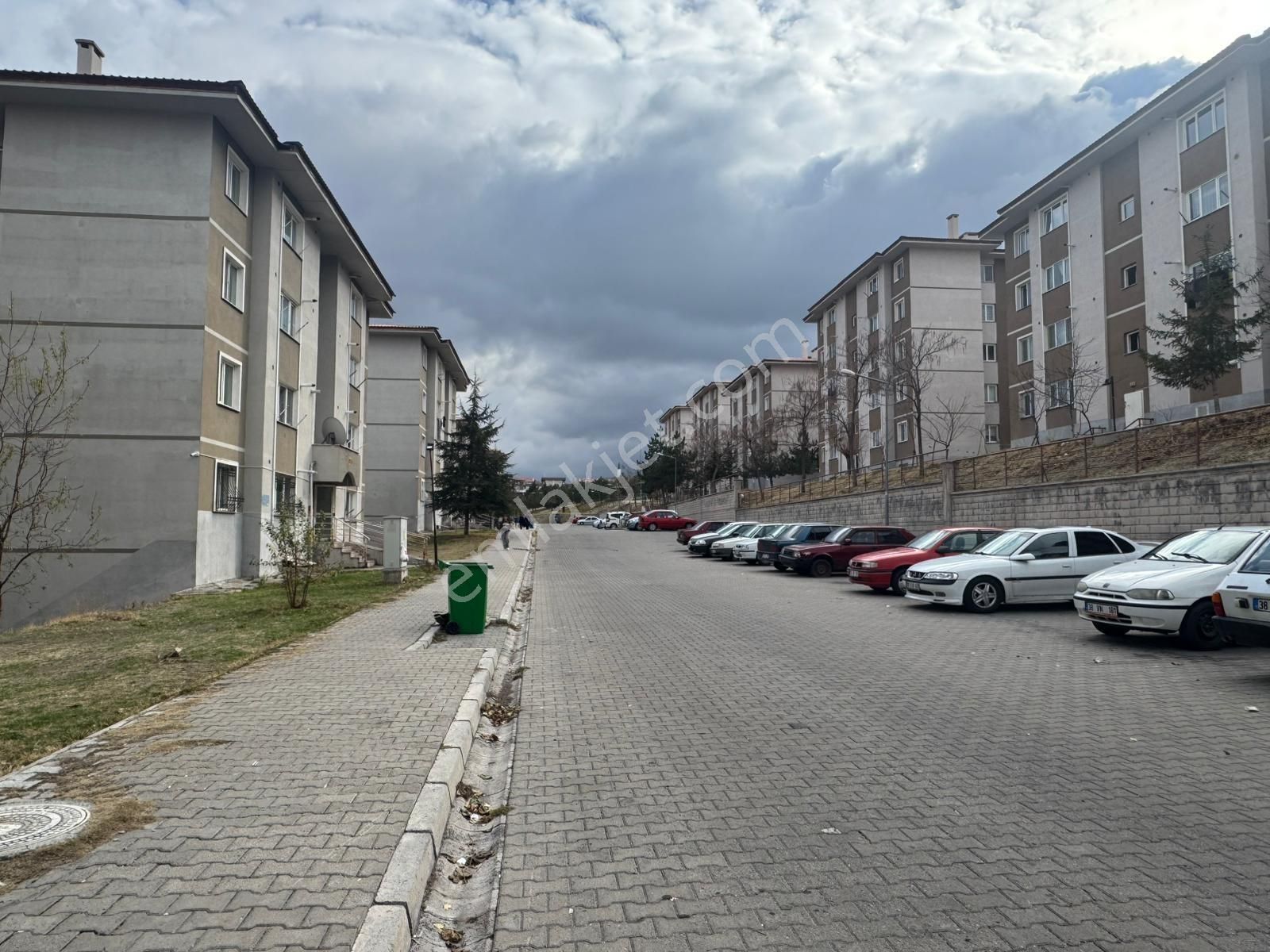 Toki 8.bölge De 2+1 65m2 1.kat Batı Cephe Satılık Daire - Görsel 12